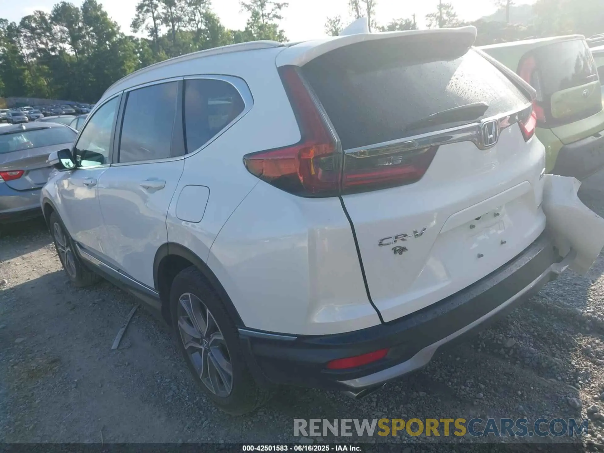 3 Photograph of a damaged car 5J6RW2H95LL002859 HONDA CR-V 2020