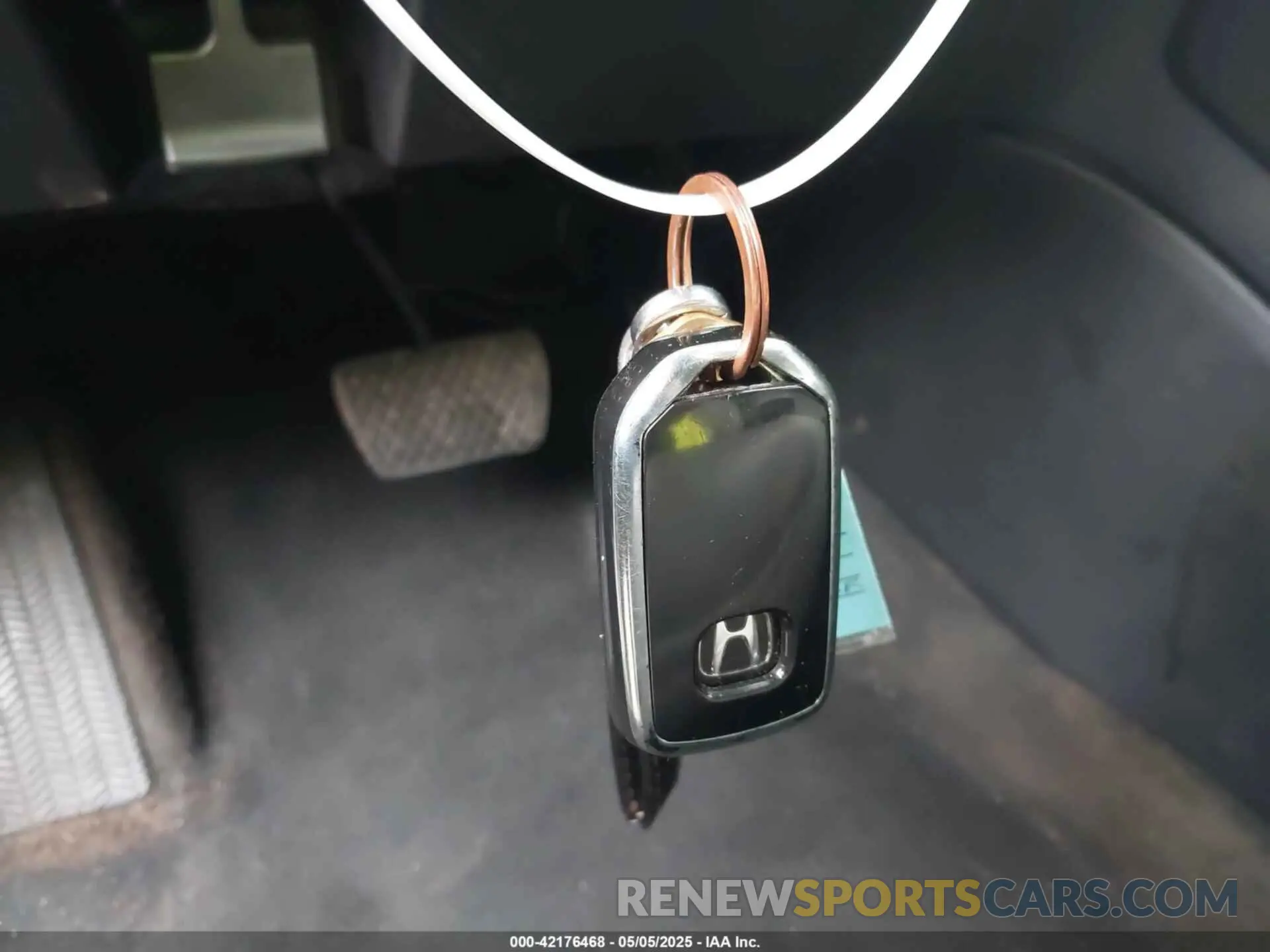 11 Photograph of a damaged car 5J6RW2H97LL008095 HONDA CR-V 2020