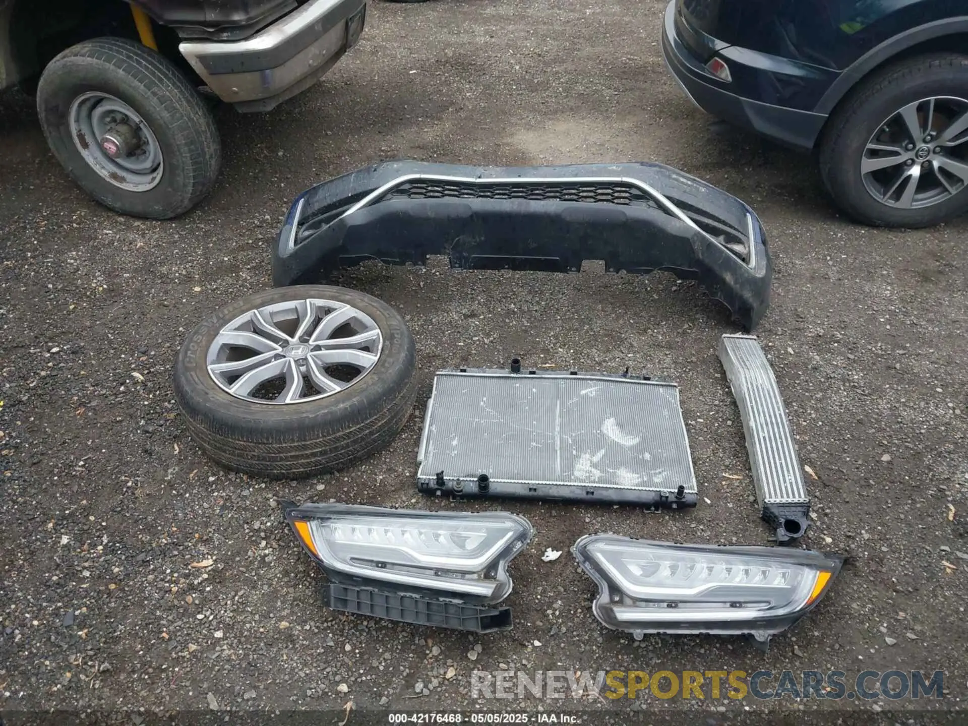 12 Photograph of a damaged car 5J6RW2H97LL008095 HONDA CR-V 2020