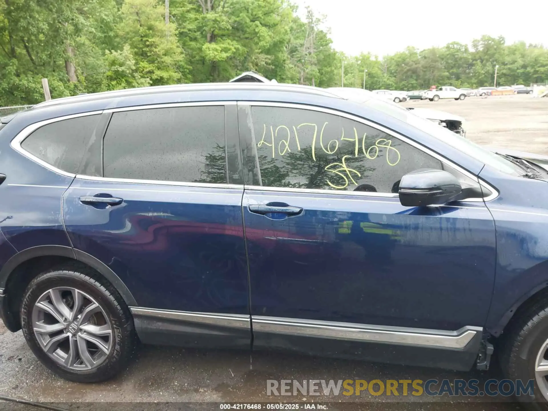 14 Photograph of a damaged car 5J6RW2H97LL008095 HONDA CR-V 2020