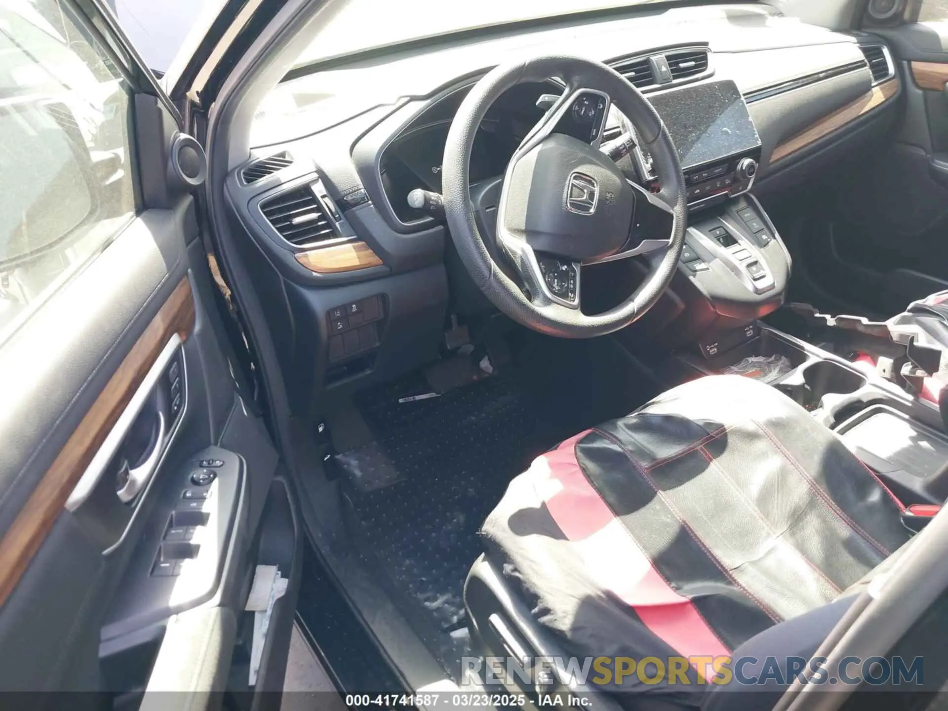 11 Photograph of a damaged car 7FART6H51LE019894 HONDA CR-V 2020