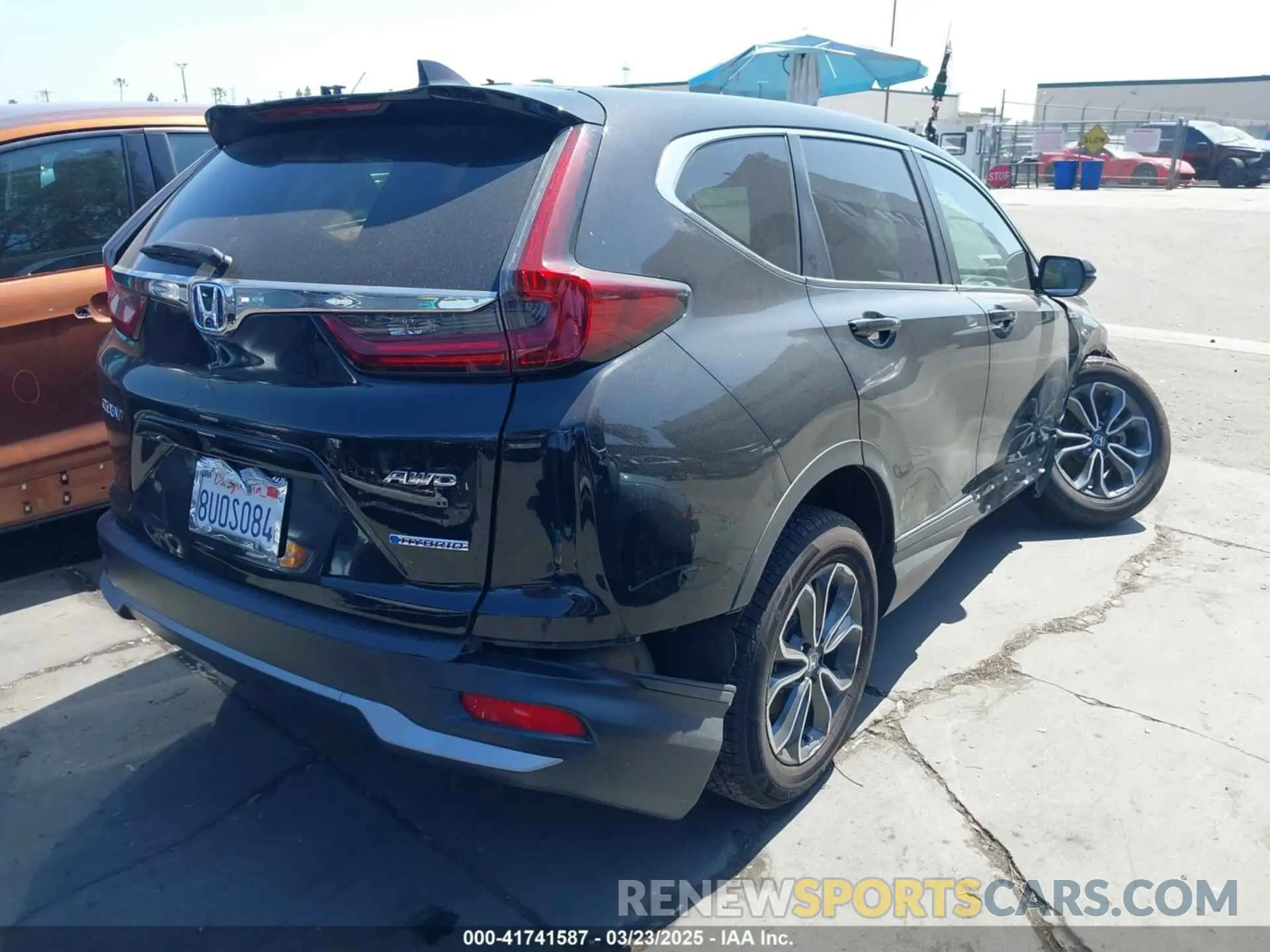 4 Photograph of a damaged car 7FART6H51LE019894 HONDA CR-V 2020