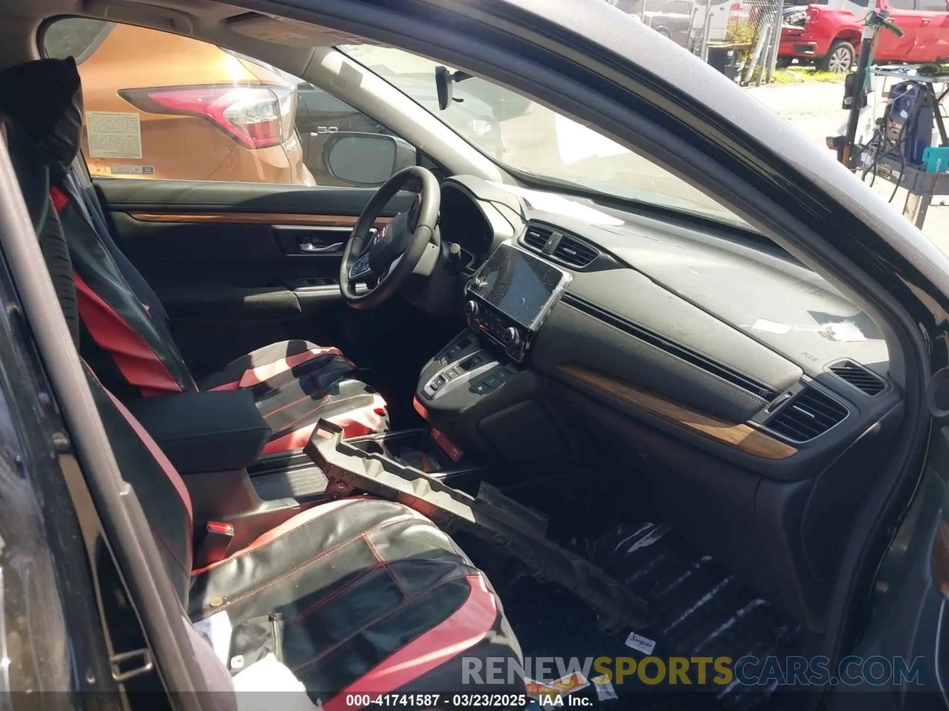5 Photograph of a damaged car 7FART6H51LE019894 HONDA CR-V 2020