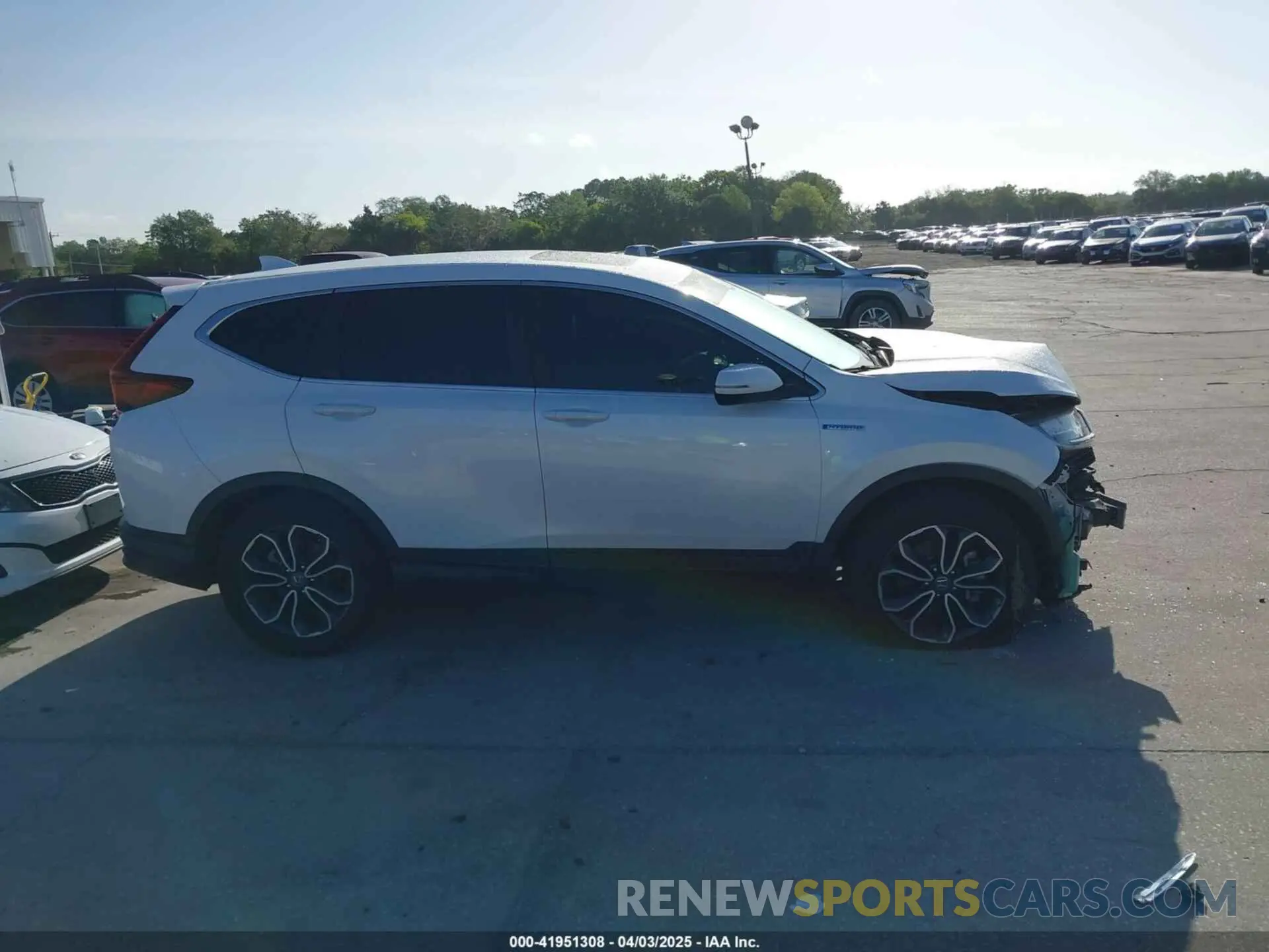 14 Photograph of a damaged car 7FART6H53LE005902 HONDA CR-V 2020