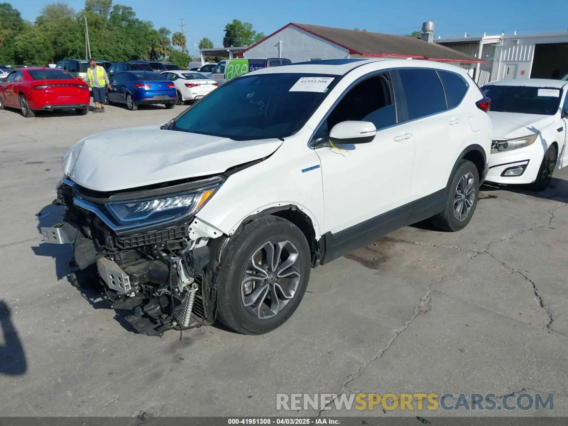 2 Photograph of a damaged car 7FART6H53LE005902 HONDA CR-V 2020