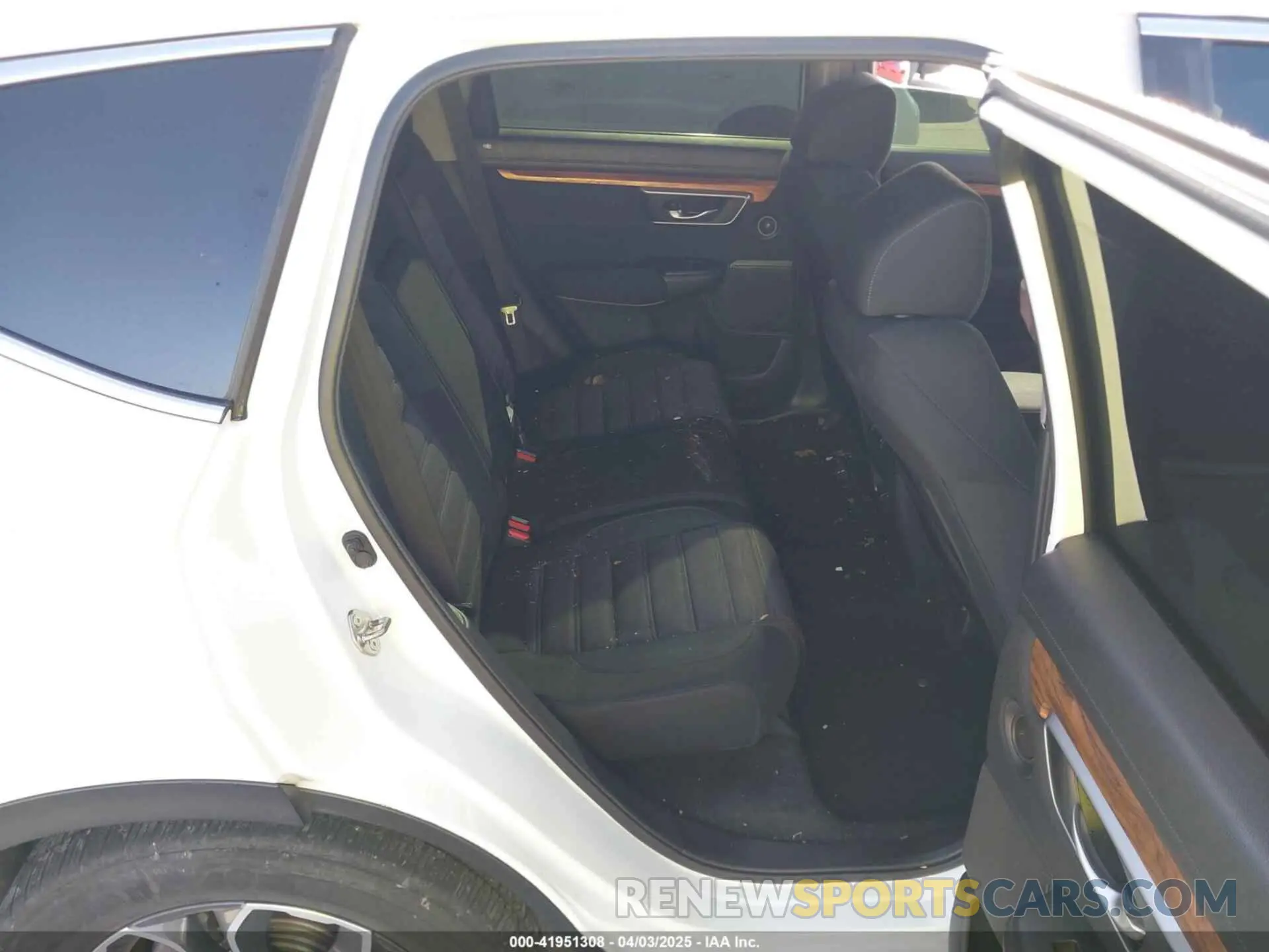 8 Photograph of a damaged car 7FART6H53LE005902 HONDA CR-V 2020