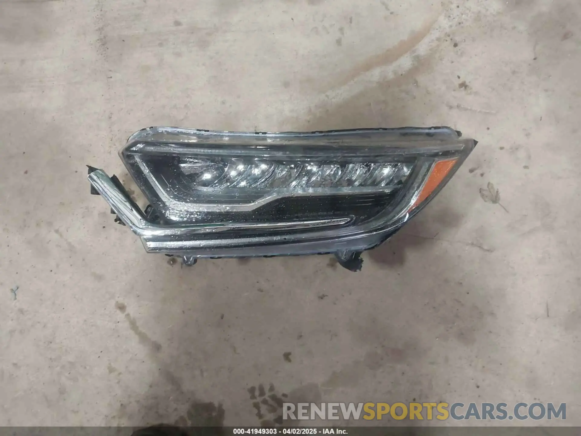 12 Photograph of a damaged car 7FART6H57LE014554 HONDA CR-V 2020
