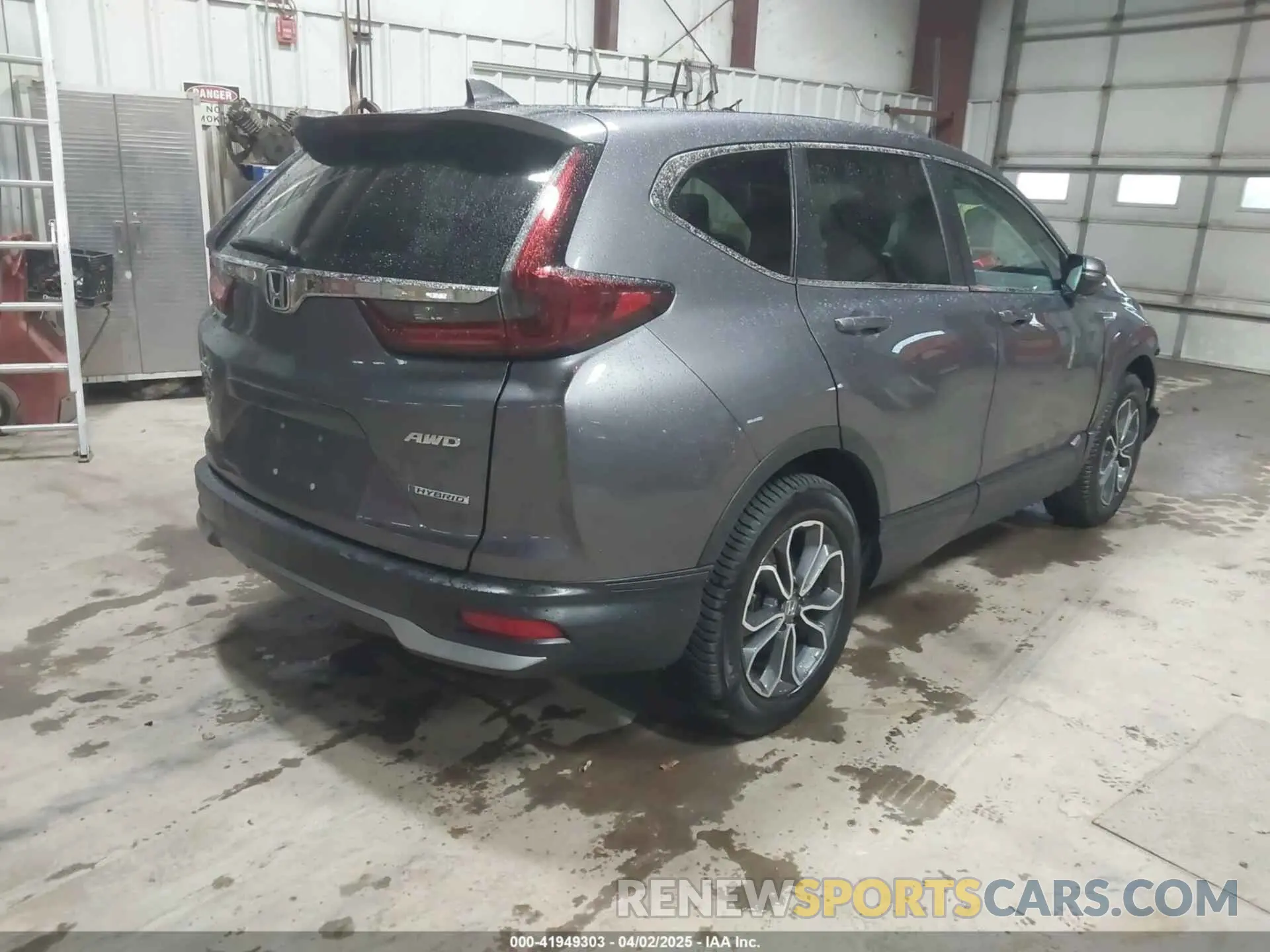 4 Photograph of a damaged car 7FART6H57LE014554 HONDA CR-V 2020