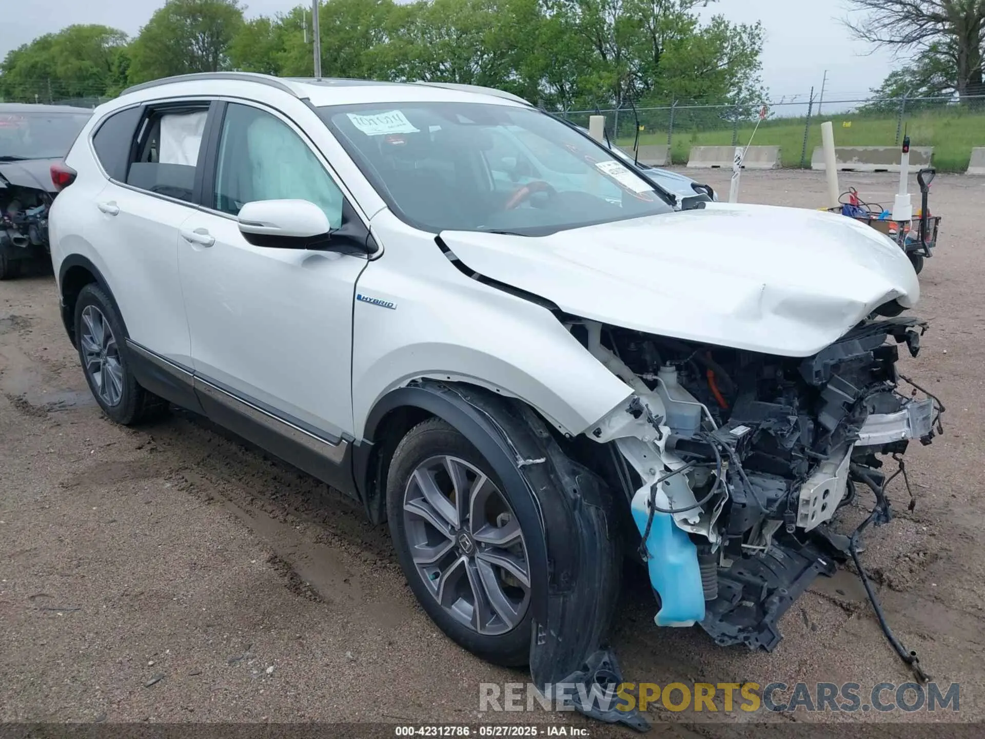 1 Photograph of a damaged car 7FART6H90LE026502 HONDA CR-V 2020