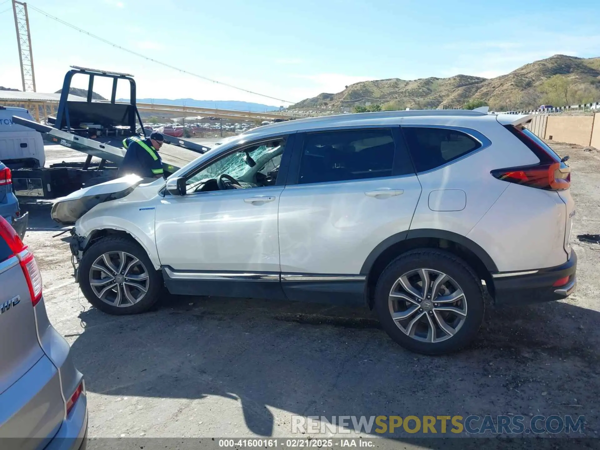 13 Photograph of a damaged car 7FART6H98LE000231 HONDA CR-V 2020