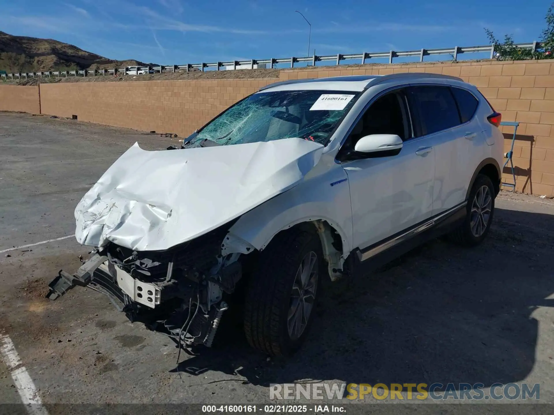 2 Photograph of a damaged car 7FART6H98LE000231 HONDA CR-V 2020