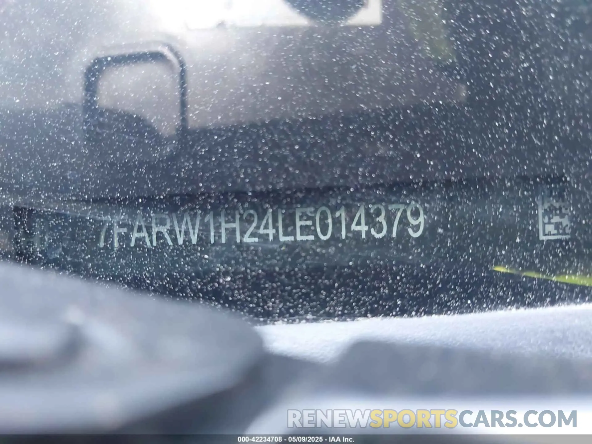 9 Photograph of a damaged car 7FARW1H24LE014379 HONDA CR-V 2020