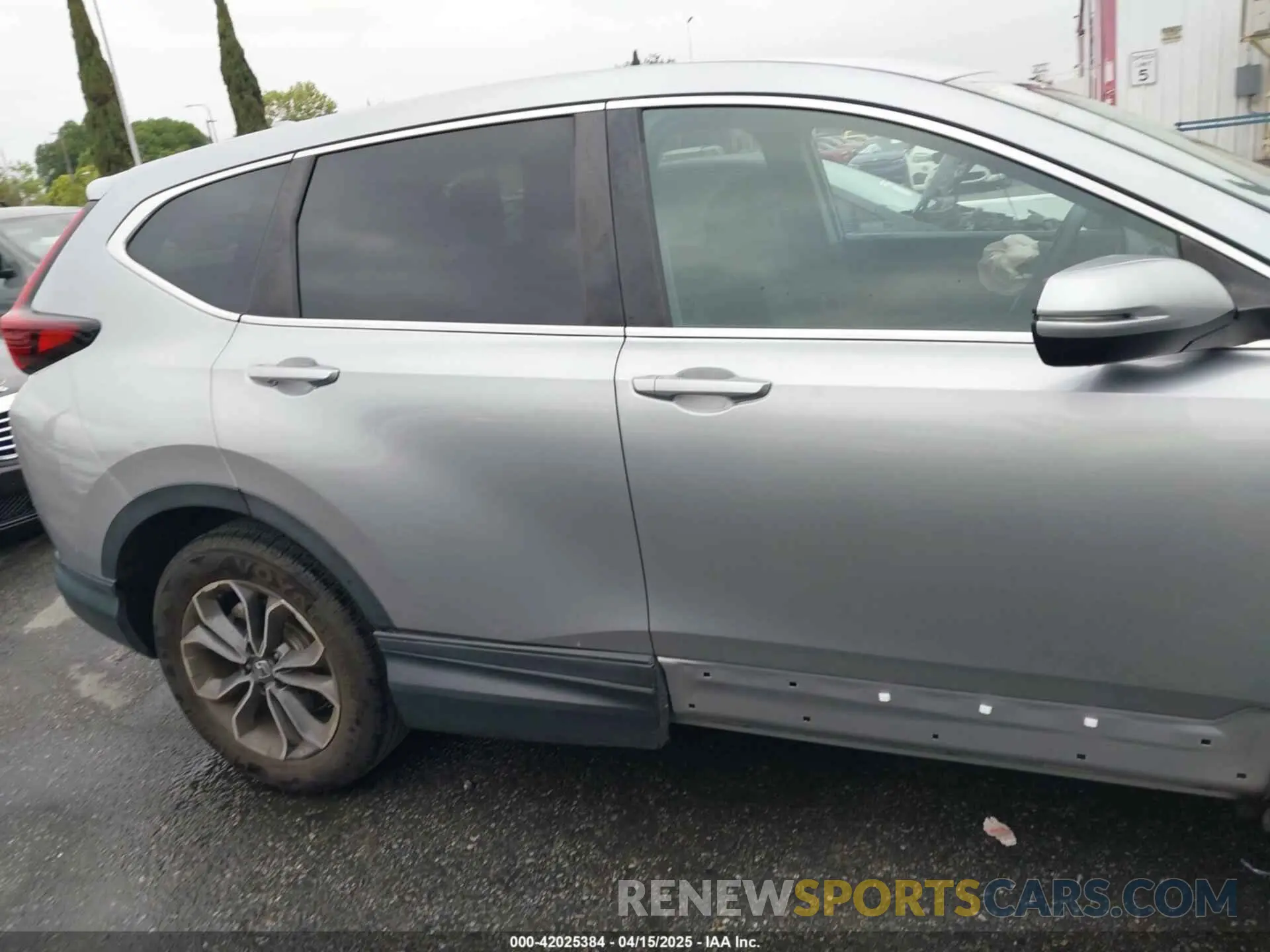 13 Photograph of a damaged car 7FARW1H52LE020448 HONDA CR-V 2020