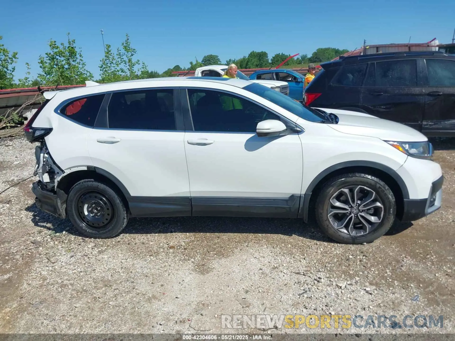 13 Photograph of a damaged car 7FARW1H53LE019812 HONDA CR-V 2020