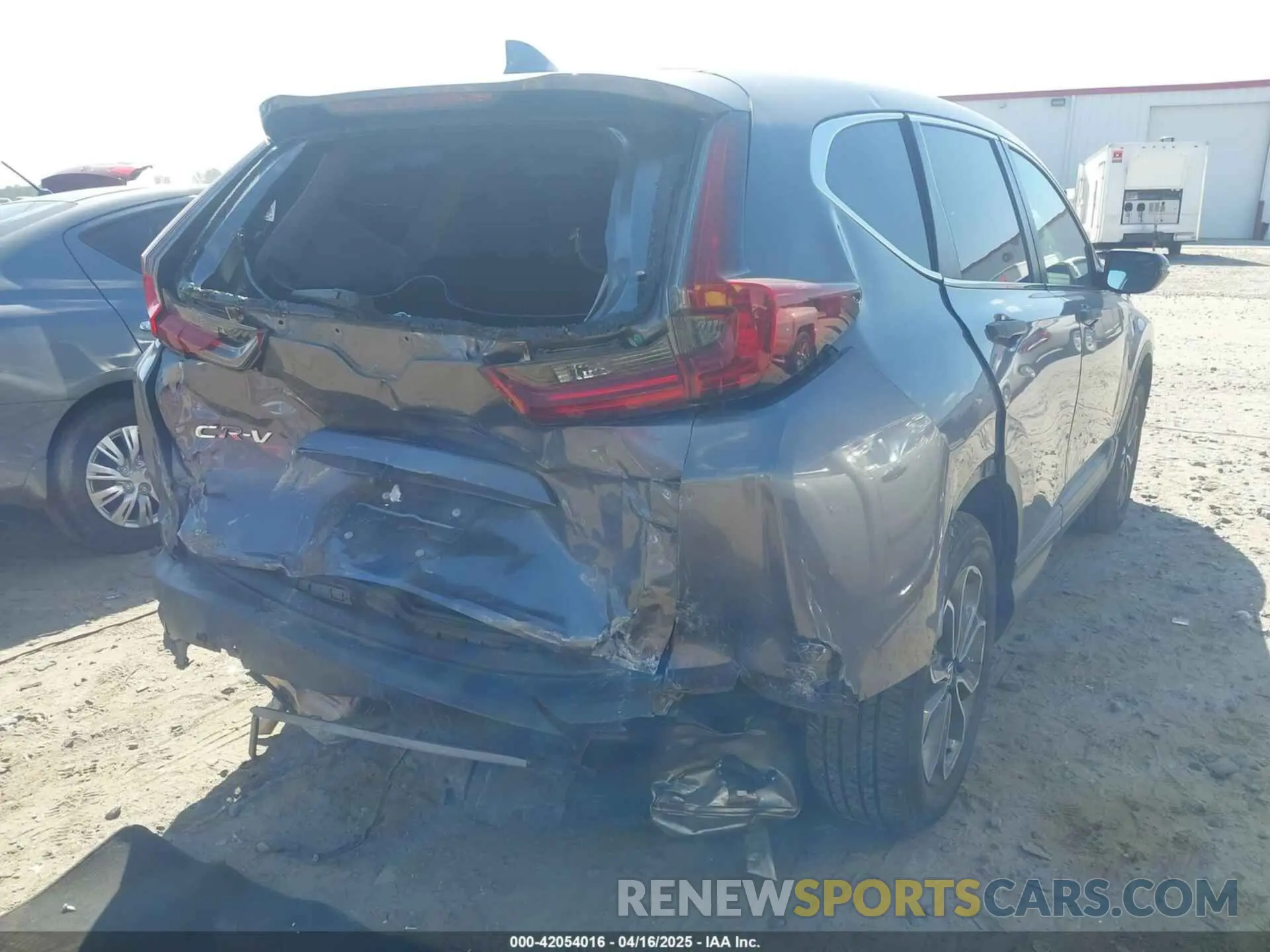 6 Photograph of a damaged car 7FARW1H54LE028342 HONDA CR-V 2020