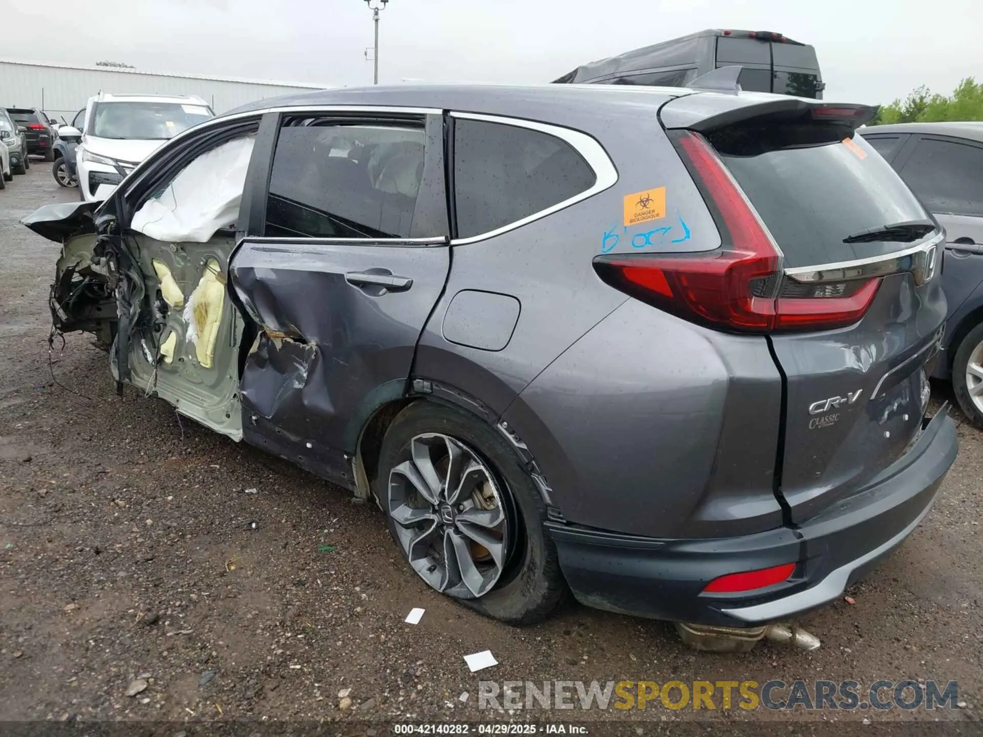 3 Photograph of a damaged car 7FARW1H55LE021819 HONDA CR-V 2020