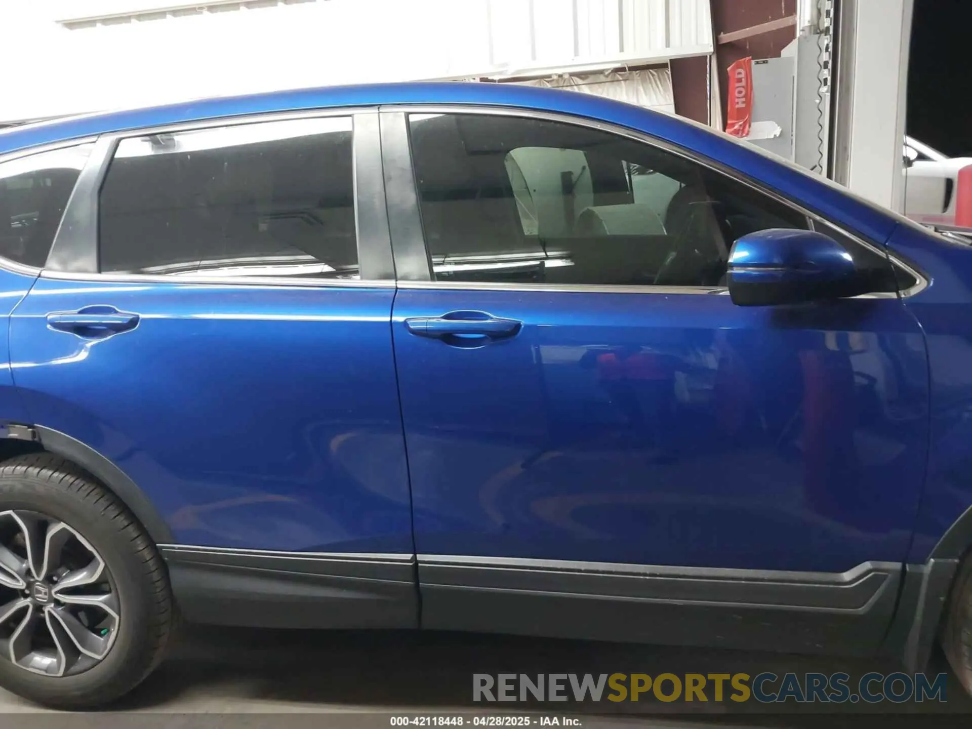 14 Photograph of a damaged car 7FARW1H56LE009257 HONDA CR-V 2020