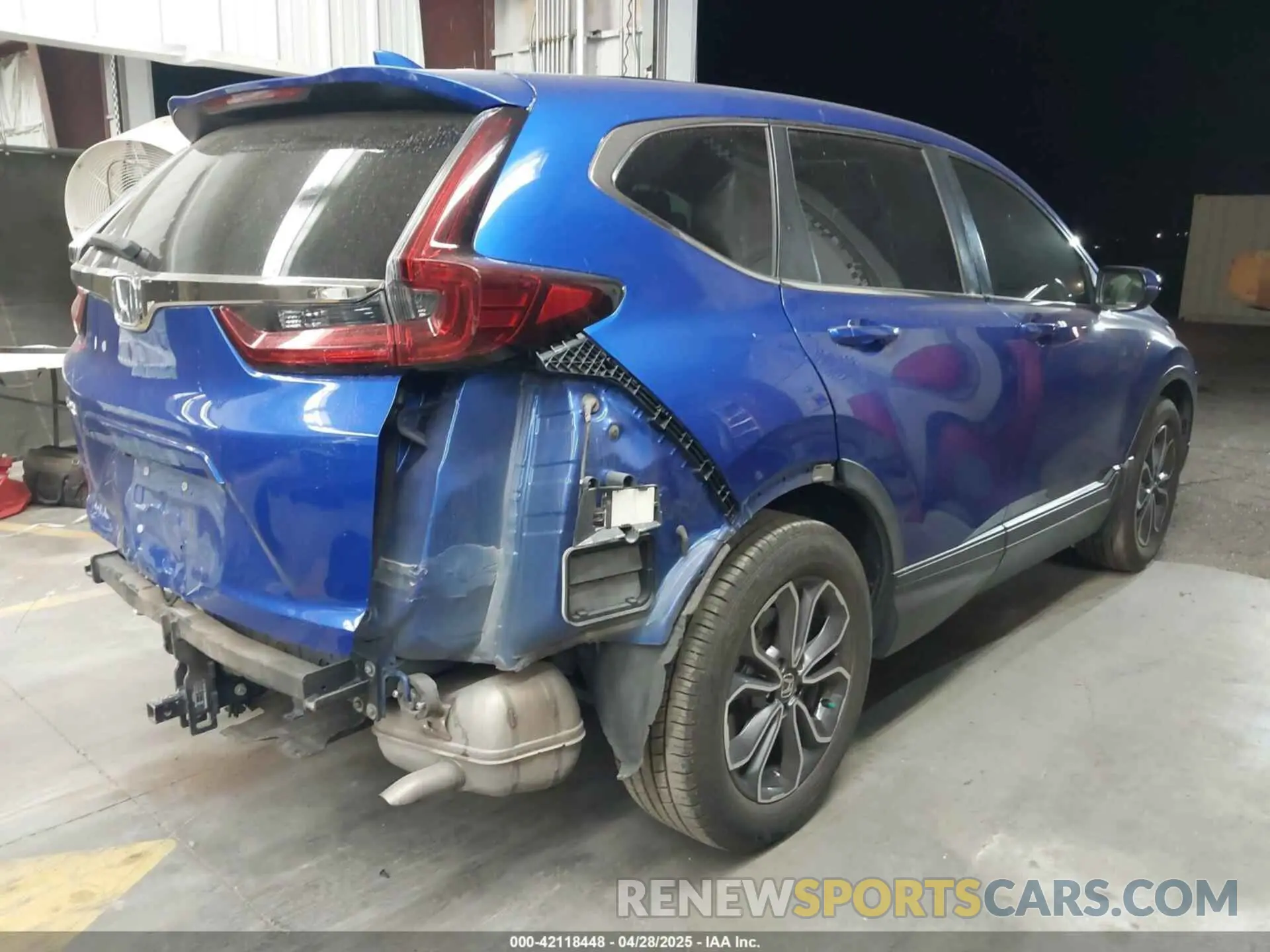 4 Photograph of a damaged car 7FARW1H56LE009257 HONDA CR-V 2020