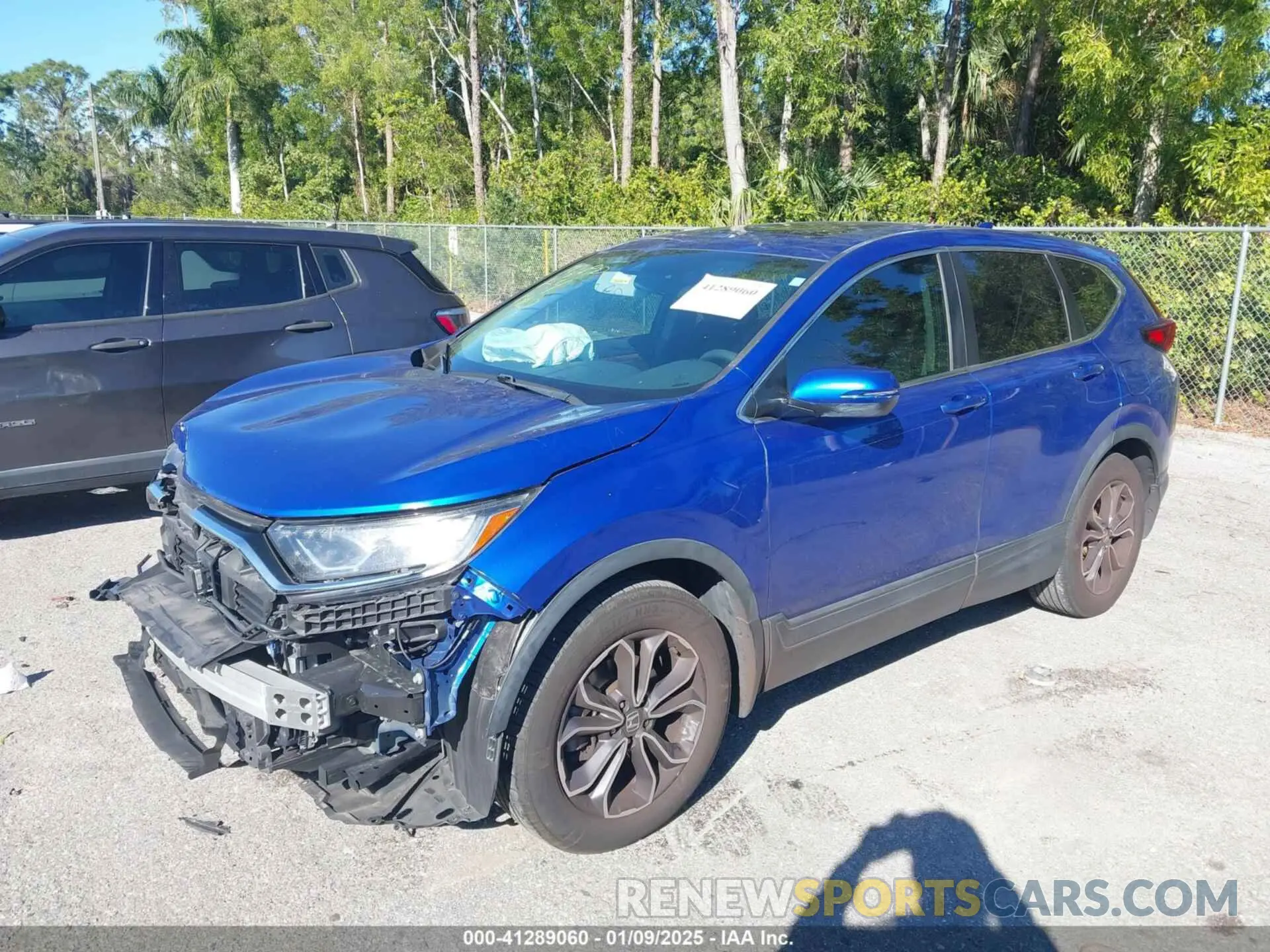 2 Photograph of a damaged car 7FARW1H57LE001412 HONDA CR-V 2020