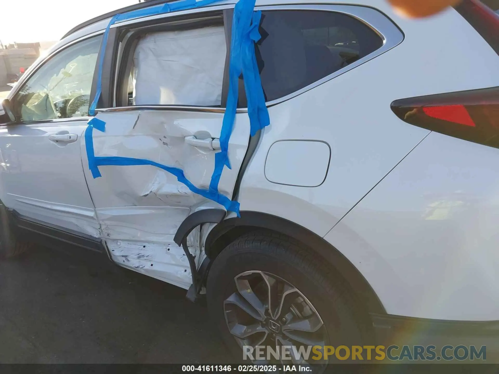 12 Photograph of a damaged car 7FARW1H58LE014959 HONDA CR-V 2020