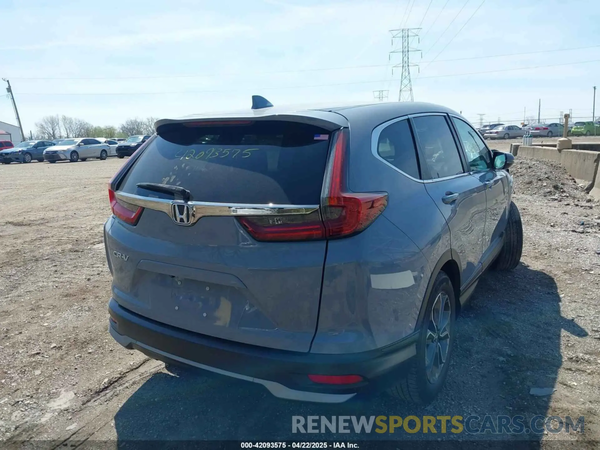 4 Photograph of a damaged car 7FARW1H59LE017725 HONDA CR-V 2020