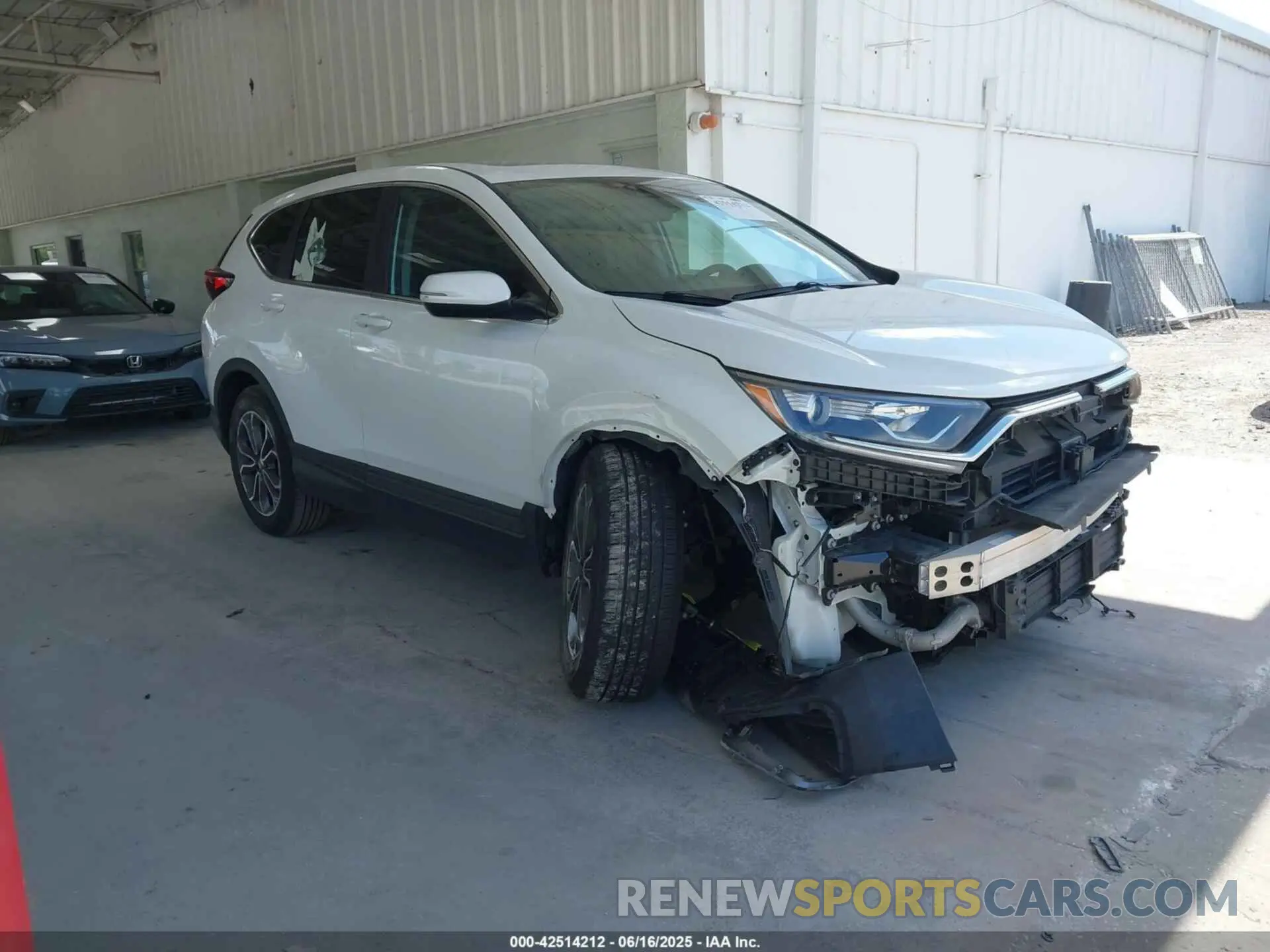 1 Photograph of a damaged car 7FARW1H5XLE004465 HONDA CR-V 2020