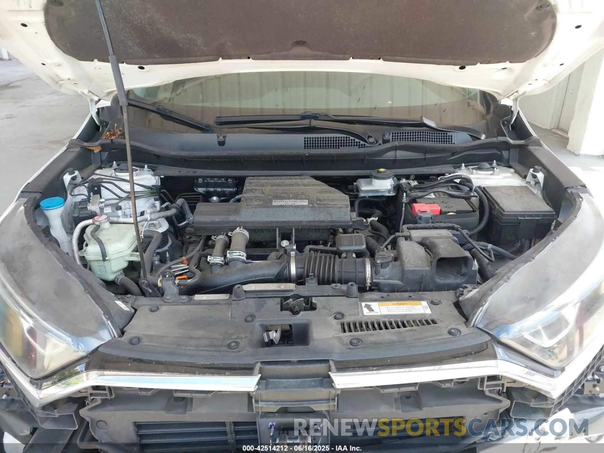 10 Photograph of a damaged car 7FARW1H5XLE004465 HONDA CR-V 2020