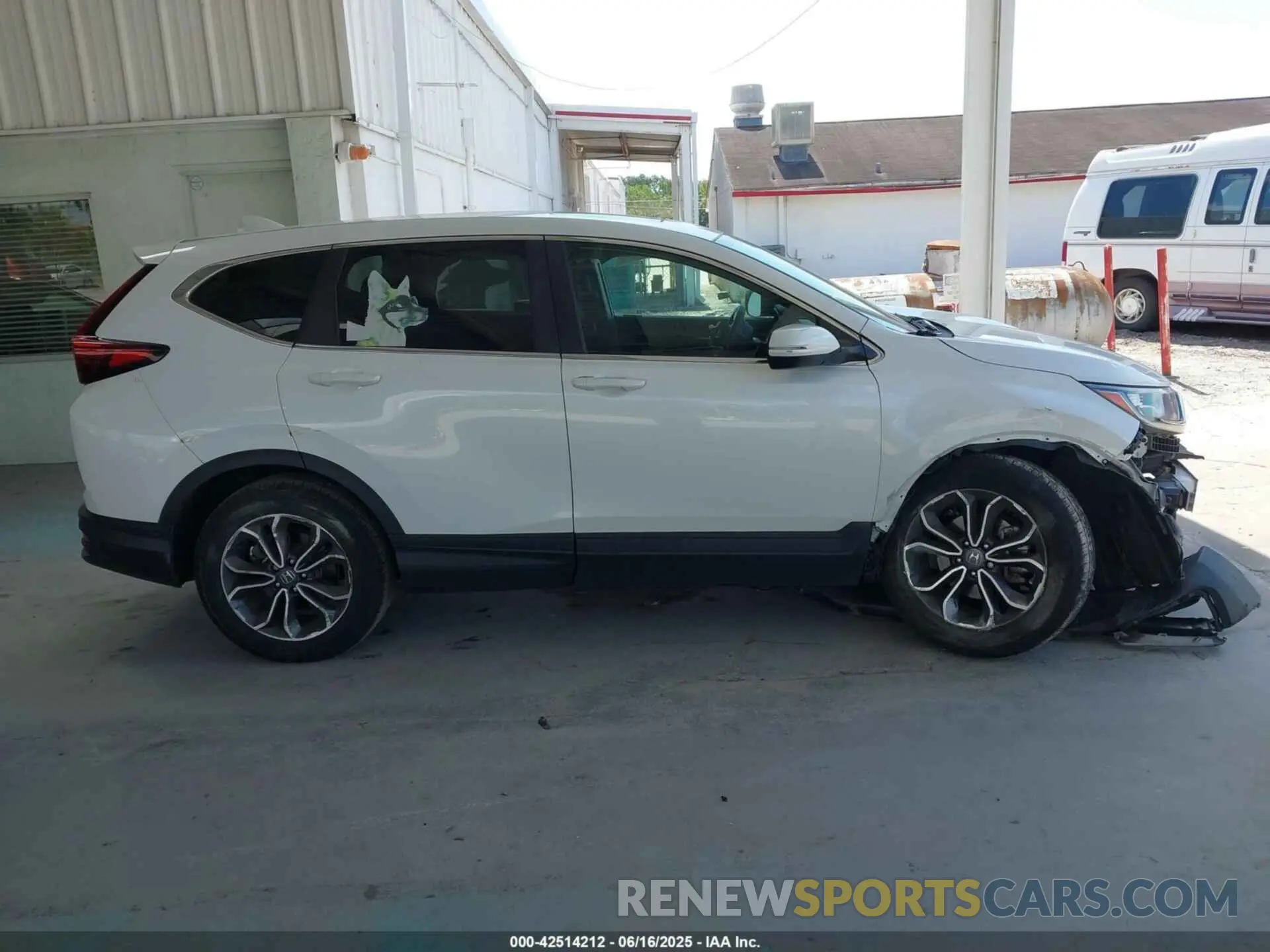 13 Photograph of a damaged car 7FARW1H5XLE004465 HONDA CR-V 2020