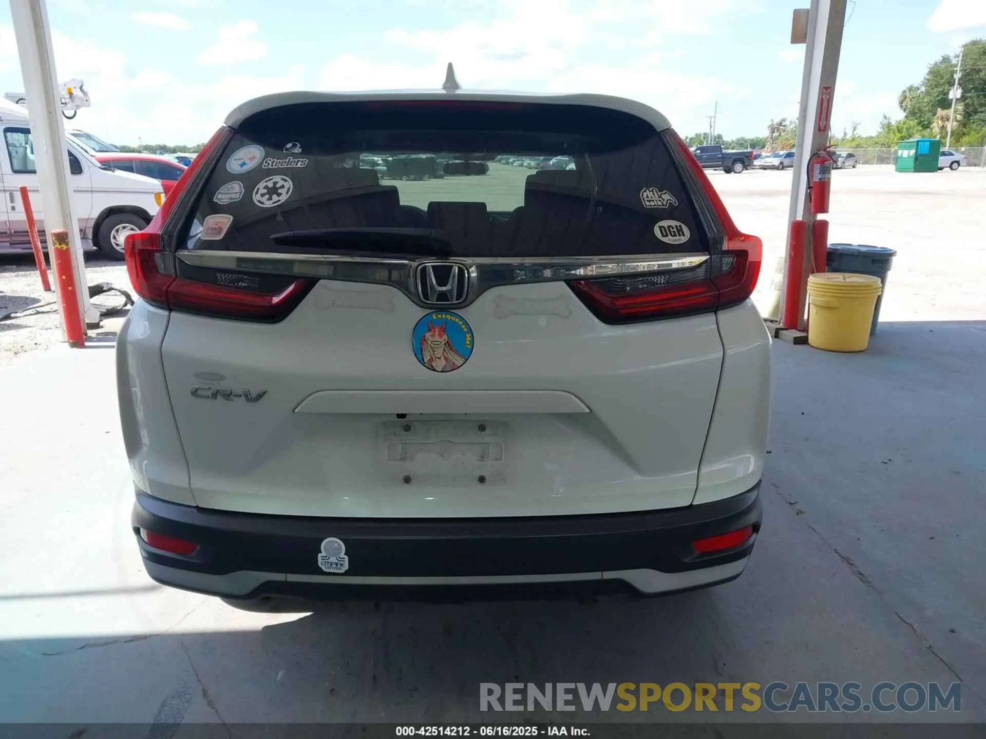16 Photograph of a damaged car 7FARW1H5XLE004465 HONDA CR-V 2020