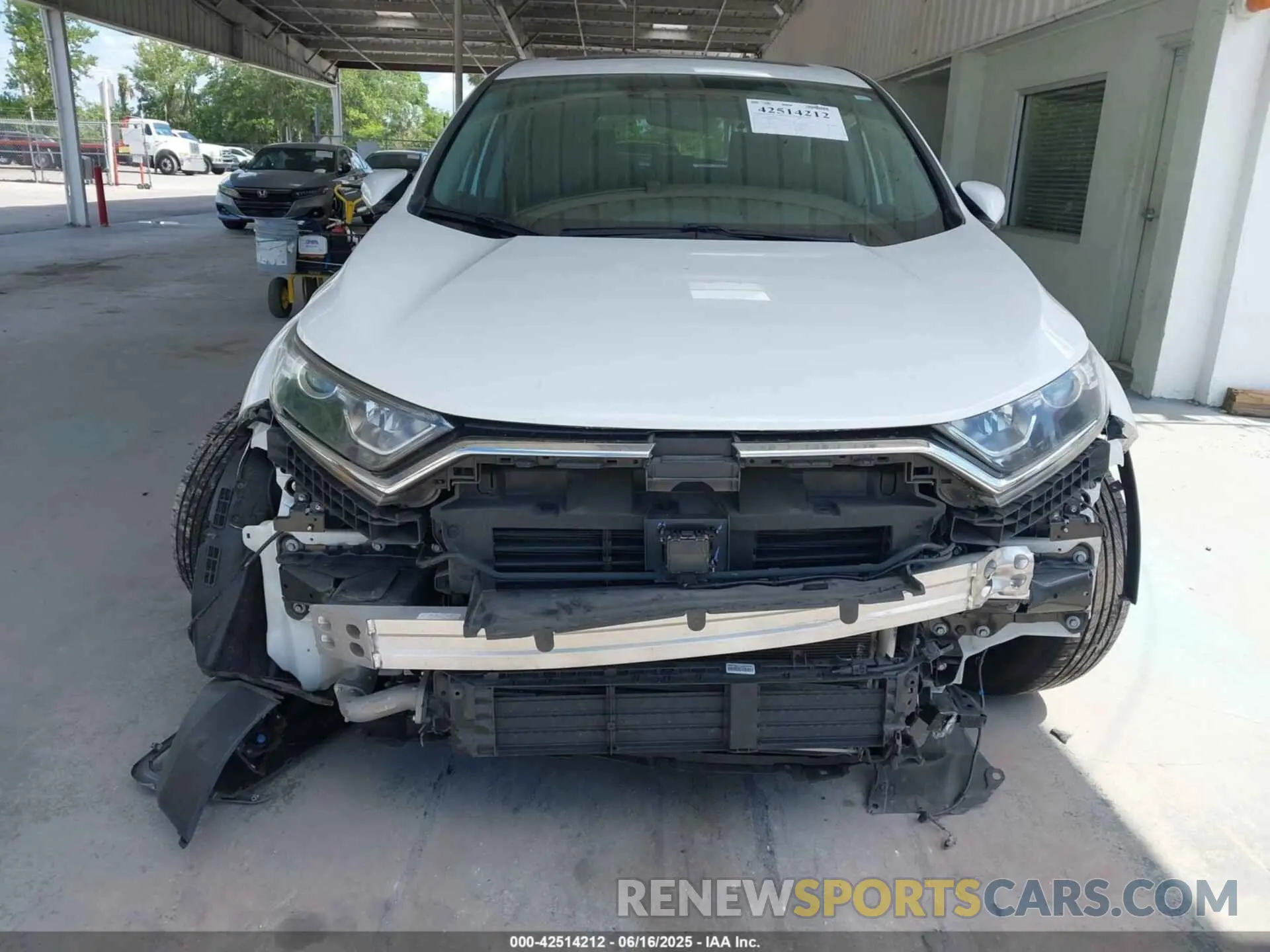 6 Photograph of a damaged car 7FARW1H5XLE004465 HONDA CR-V 2020