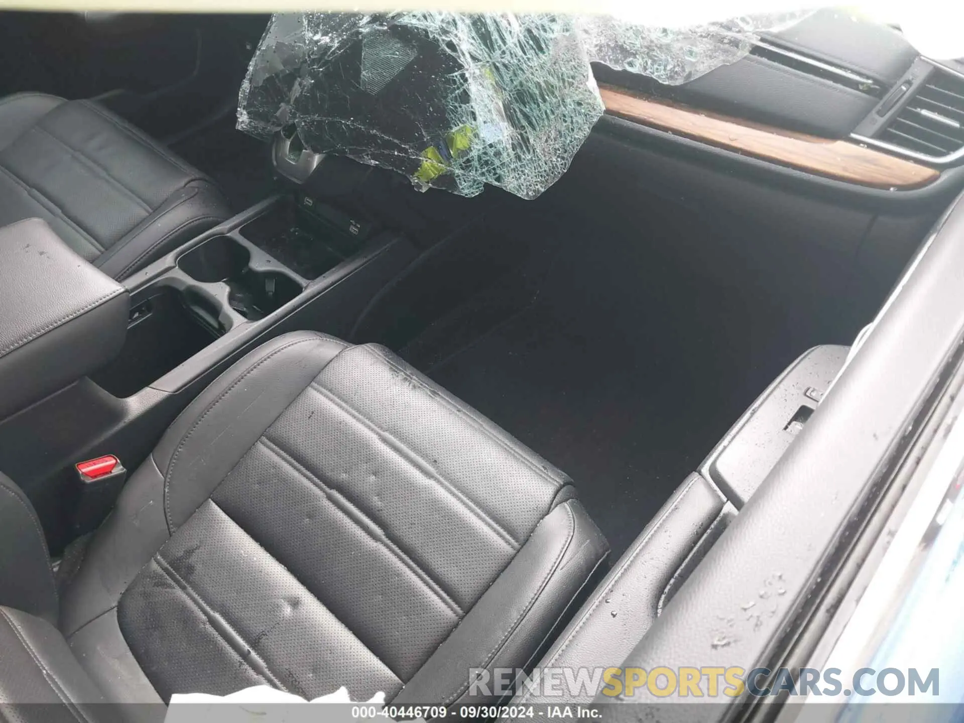 5 Photograph of a damaged car 7FARW1H80LE013895 HONDA CR-V 2020