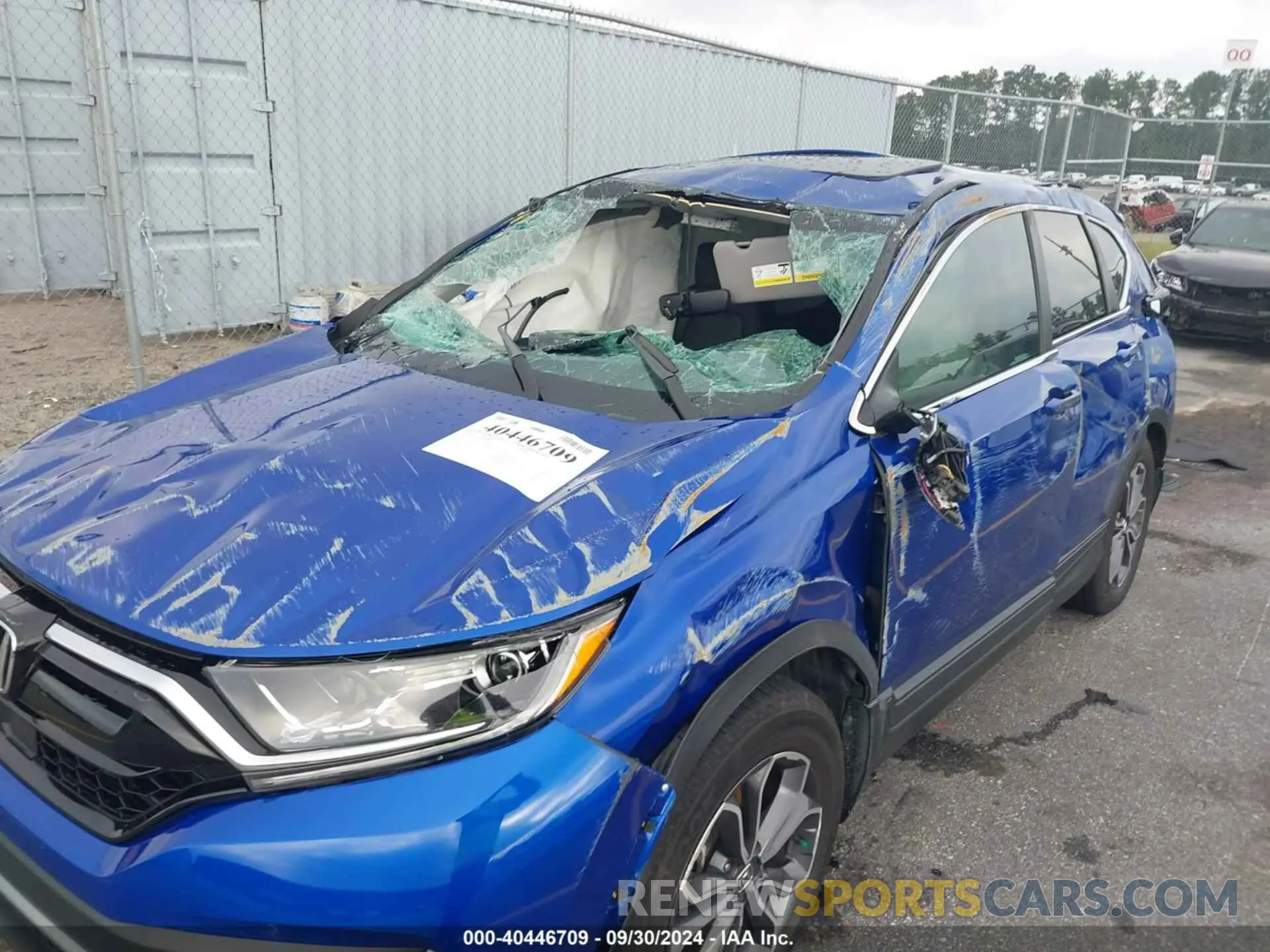 6 Photograph of a damaged car 7FARW1H80LE013895 HONDA CR-V 2020