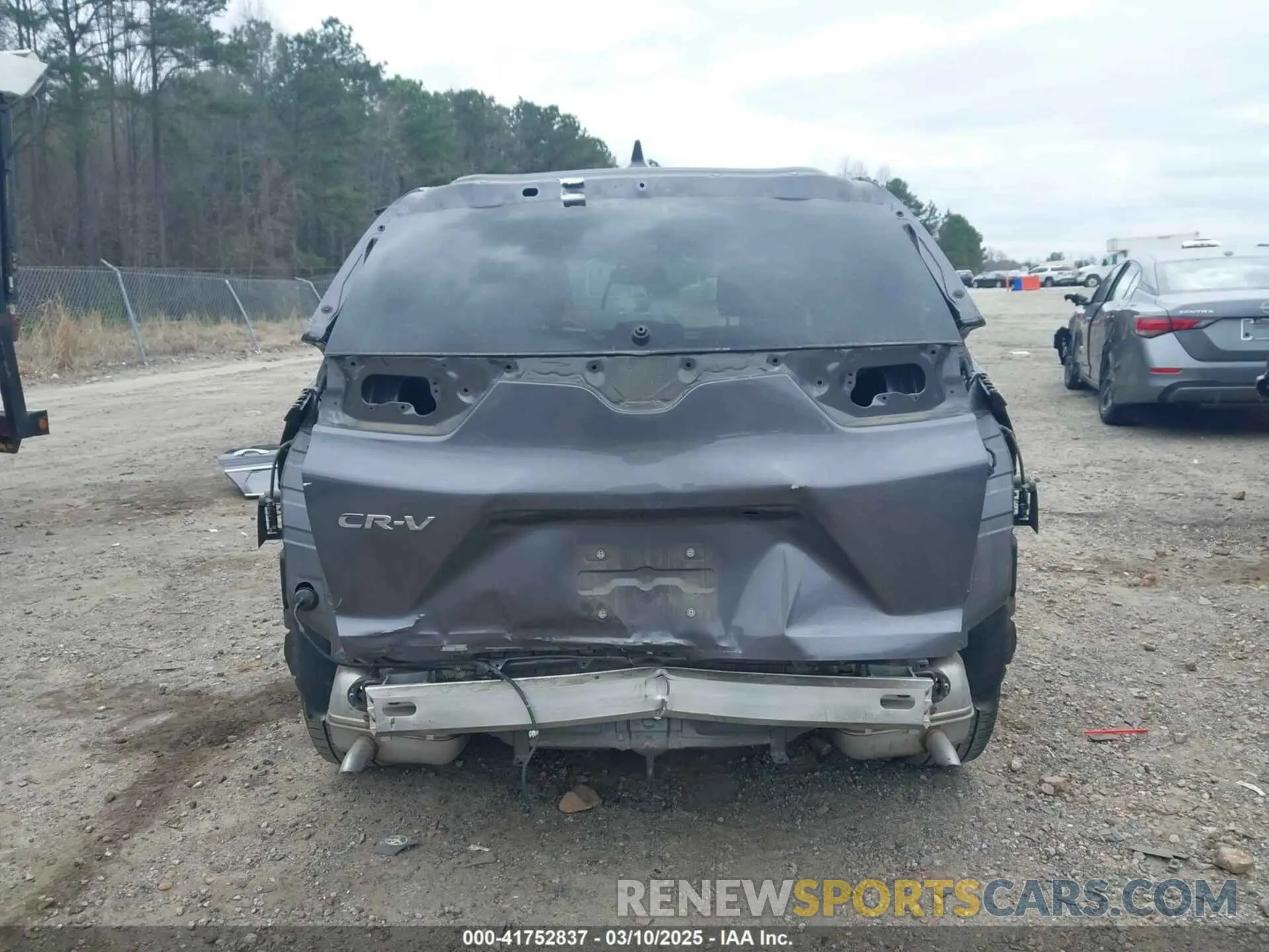 17 Photograph of a damaged car 7FARW1H82LE016524 HONDA CR-V 2020