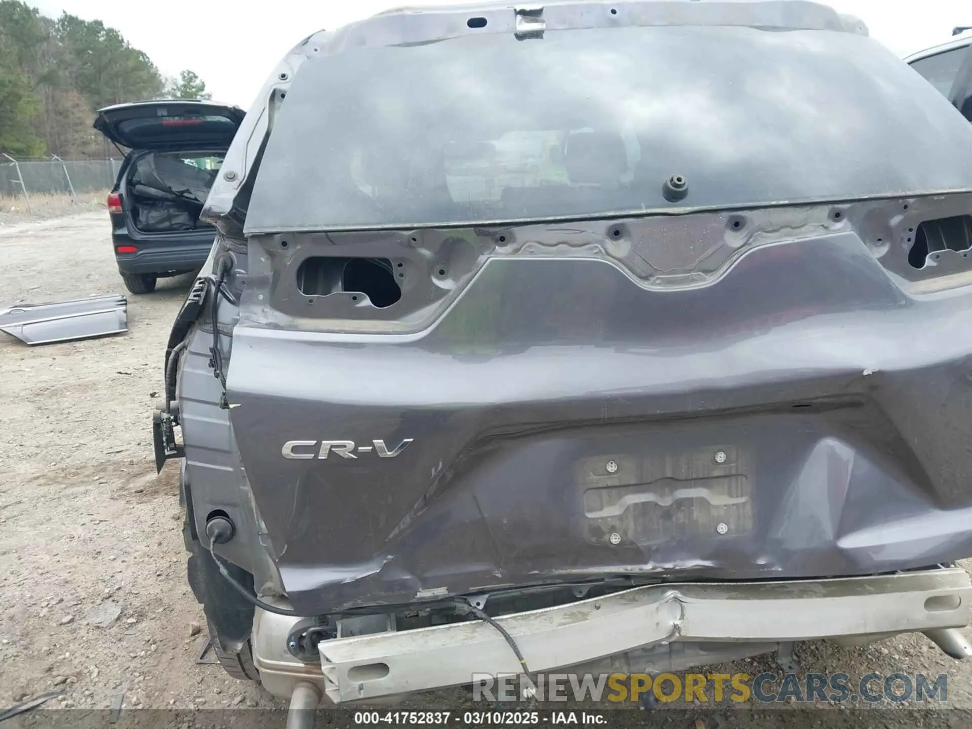 18 Photograph of a damaged car 7FARW1H82LE016524 HONDA CR-V 2020