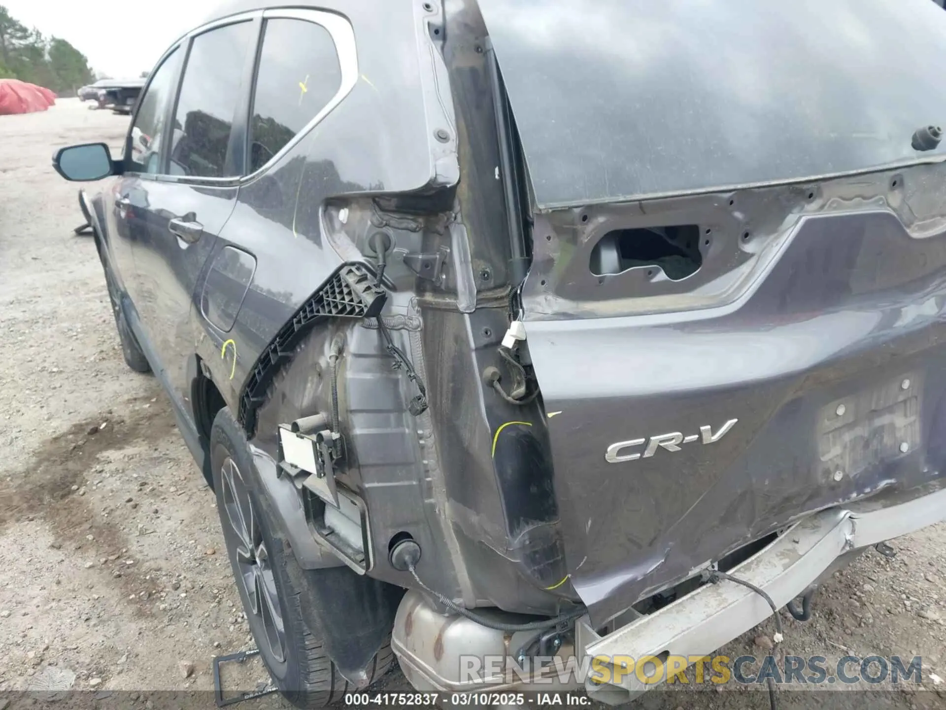 6 Photograph of a damaged car 7FARW1H82LE016524 HONDA CR-V 2020