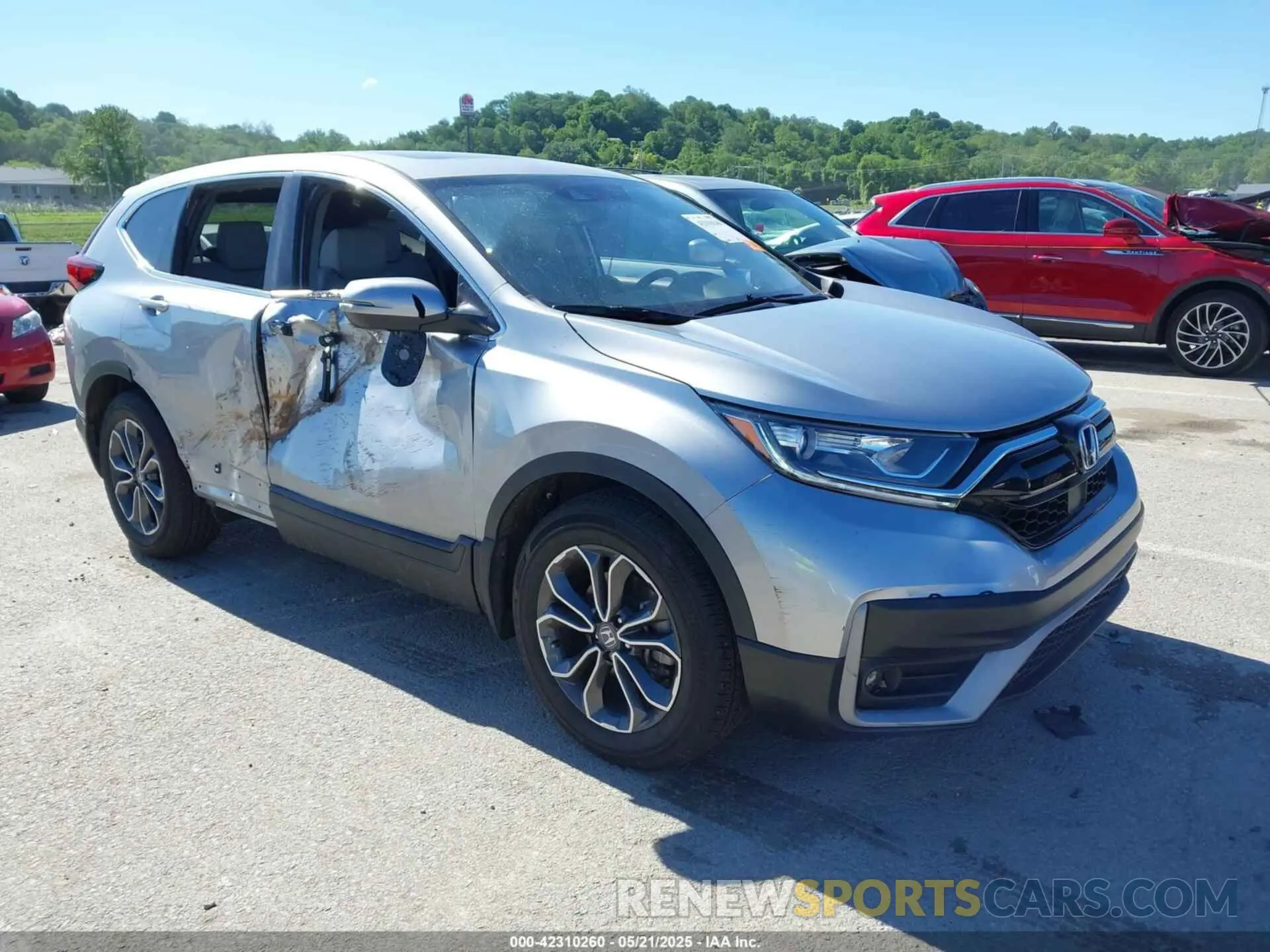 1 Photograph of a damaged car 7FARW1H84LE015925 HONDA CR-V 2020