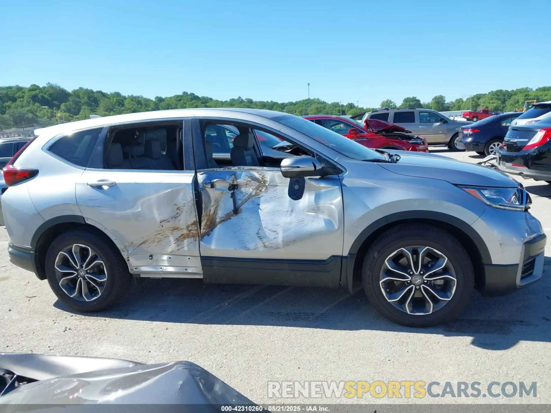 13 Photograph of a damaged car 7FARW1H84LE015925 HONDA CR-V 2020