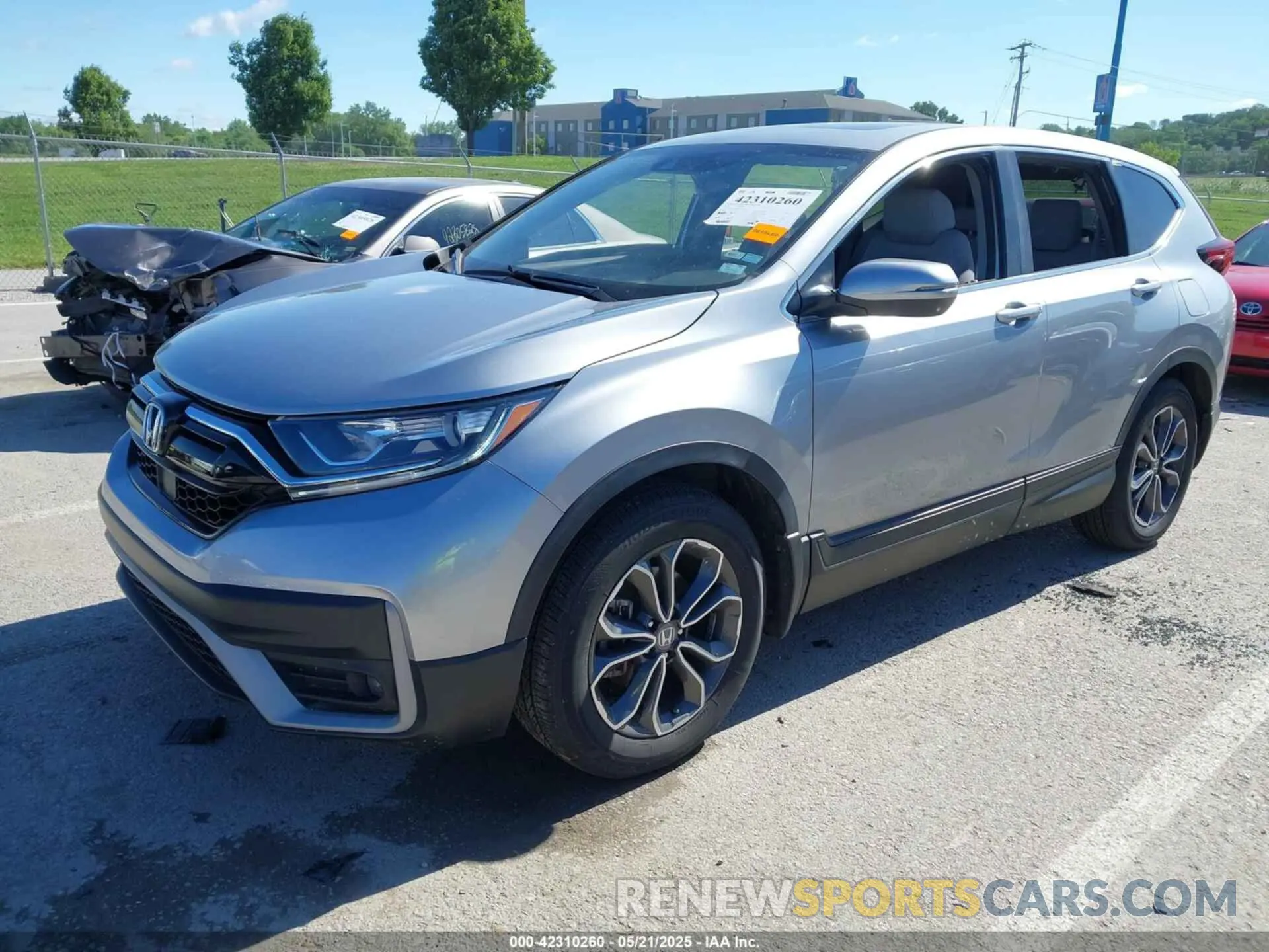 2 Photograph of a damaged car 7FARW1H84LE015925 HONDA CR-V 2020