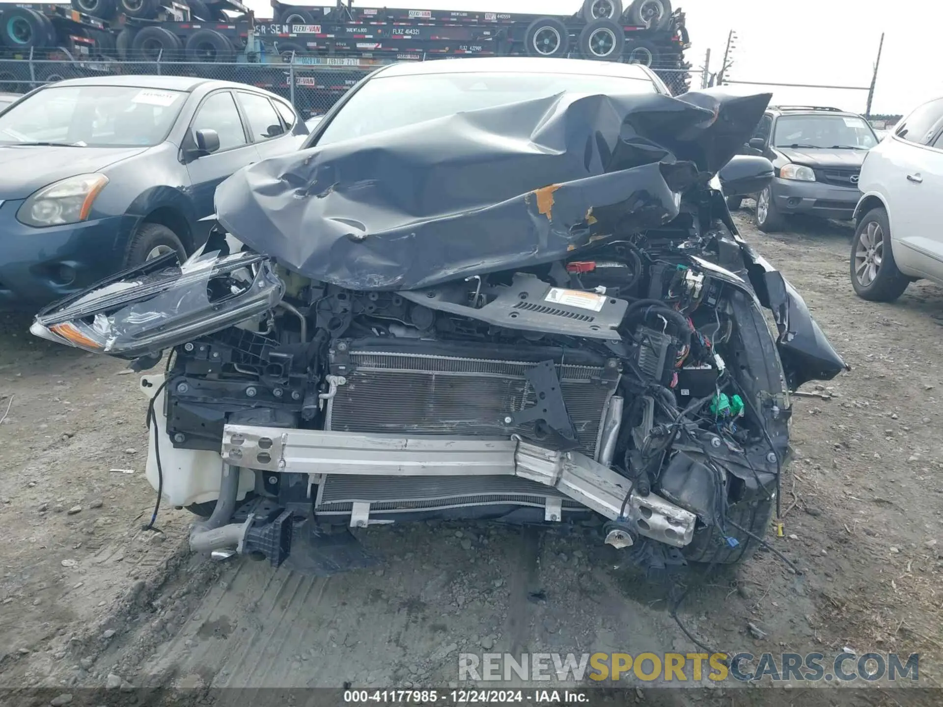 12 Photograph of a damaged car 7FARW1H86LE015697 HONDA CR-V 2020