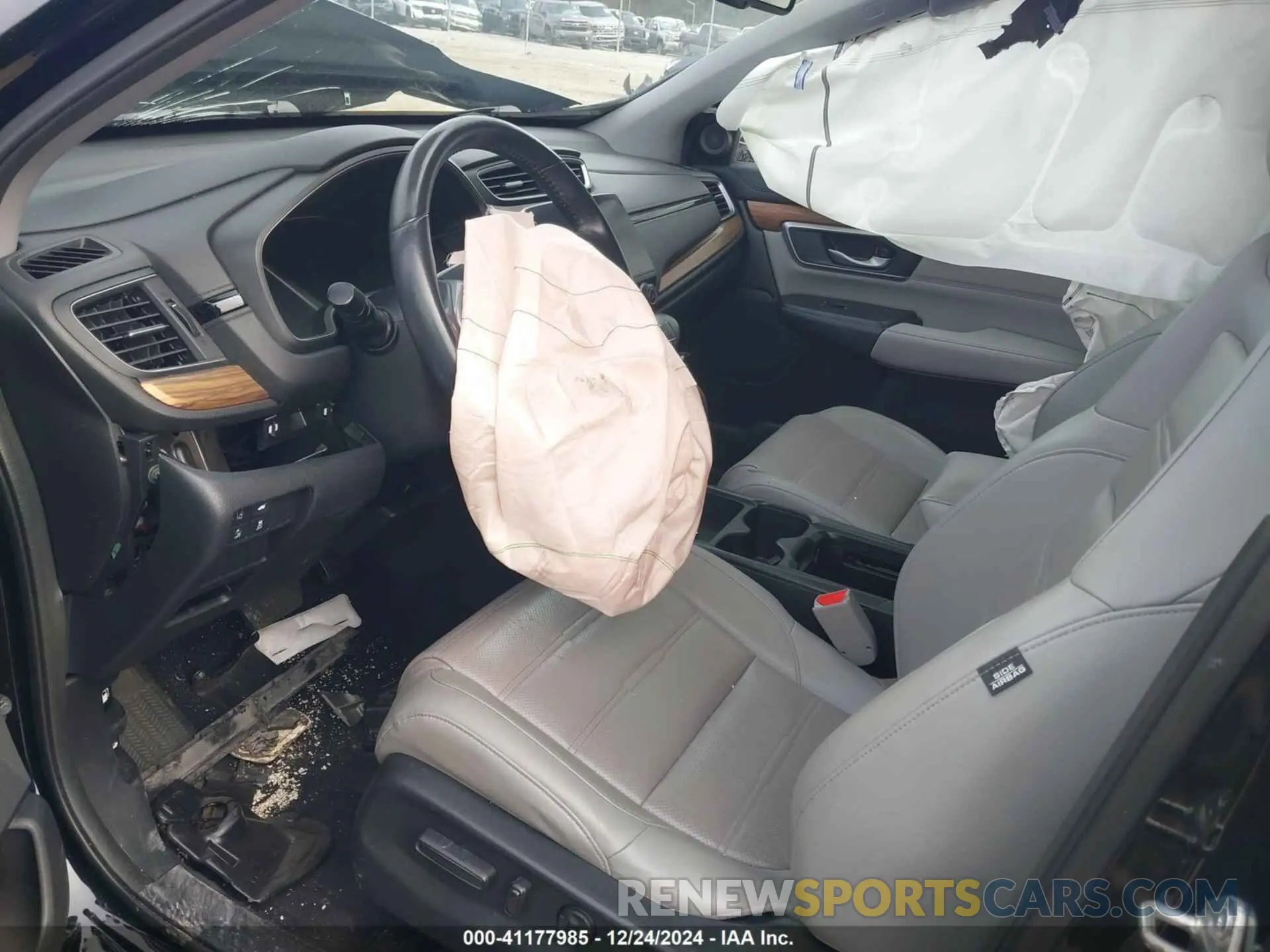 5 Photograph of a damaged car 7FARW1H86LE015697 HONDA CR-V 2020