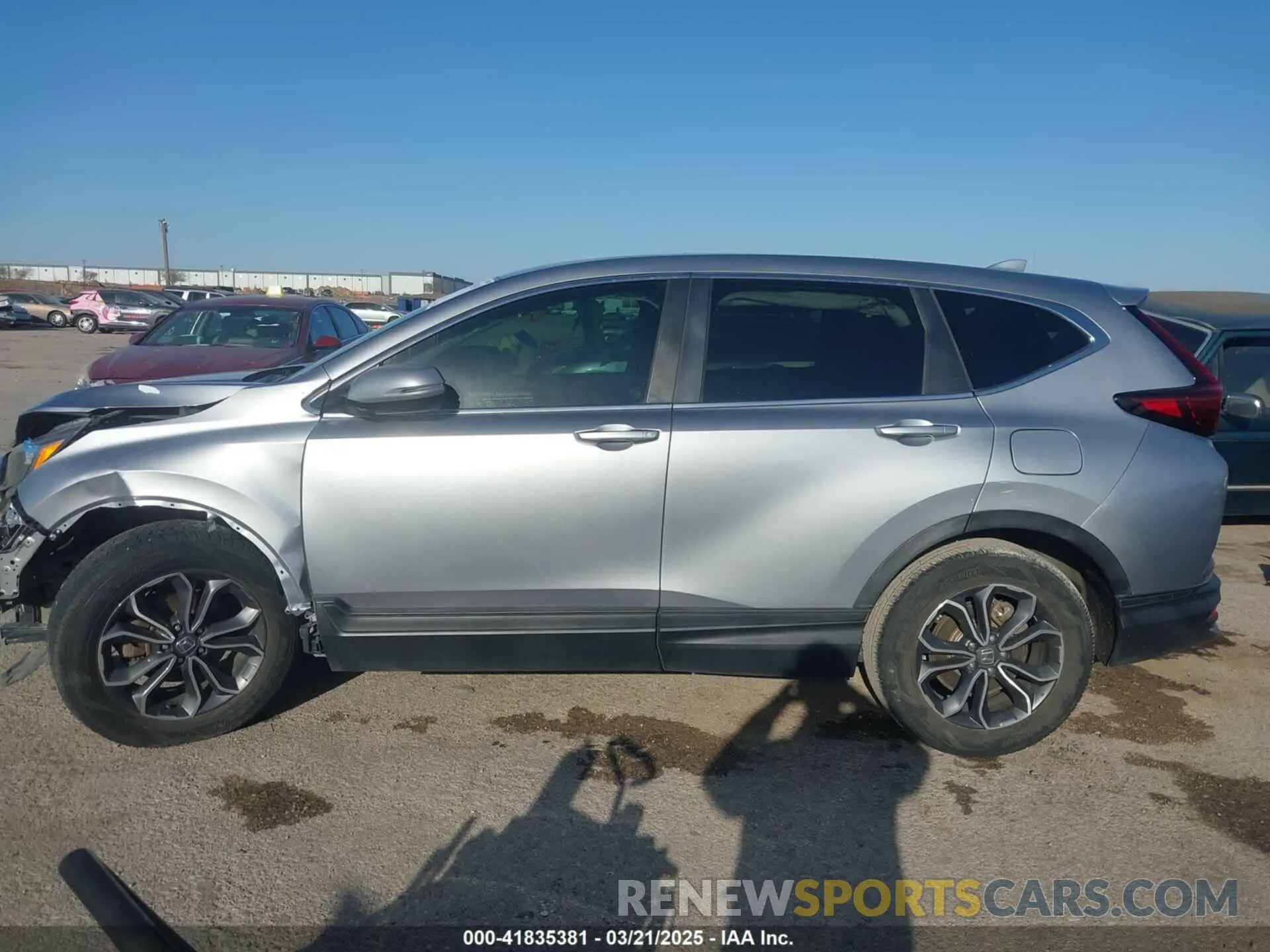 14 Photograph of a damaged car 7FARW1H87LE000108 HONDA CR-V 2020
