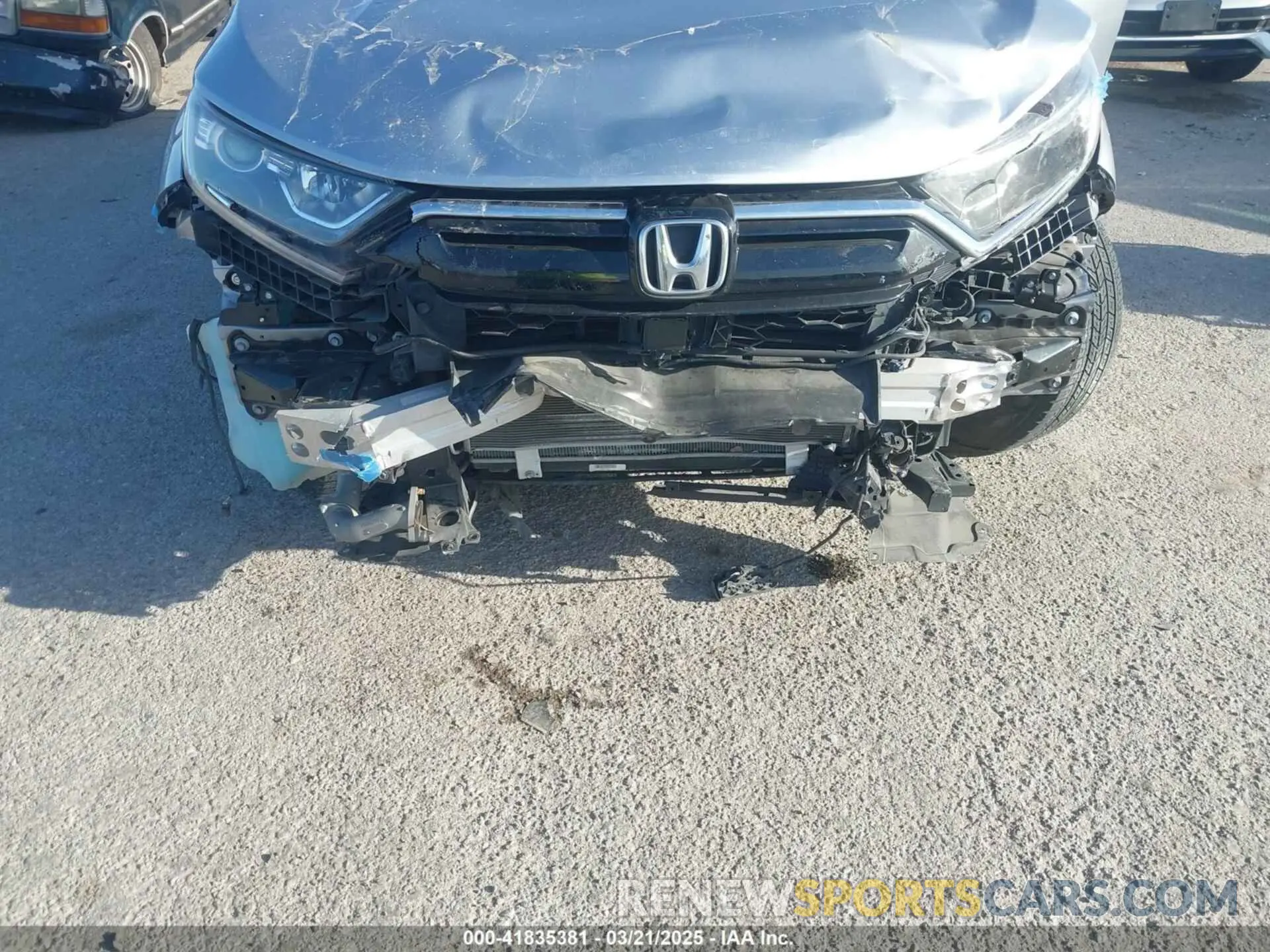 6 Photograph of a damaged car 7FARW1H87LE000108 HONDA CR-V 2020