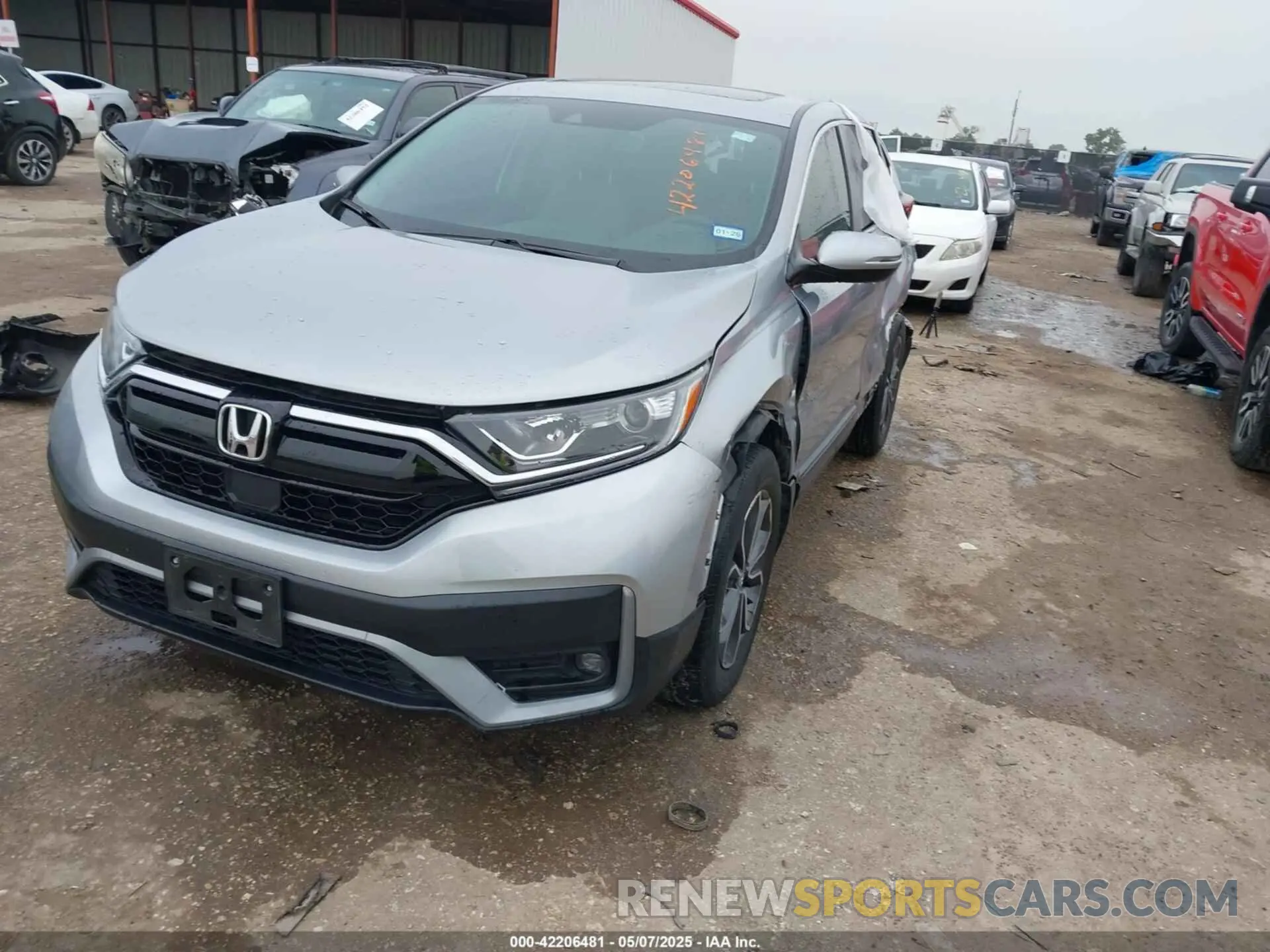 2 Photograph of a damaged car 7FARW1H87LE002747 HONDA CR-V 2020