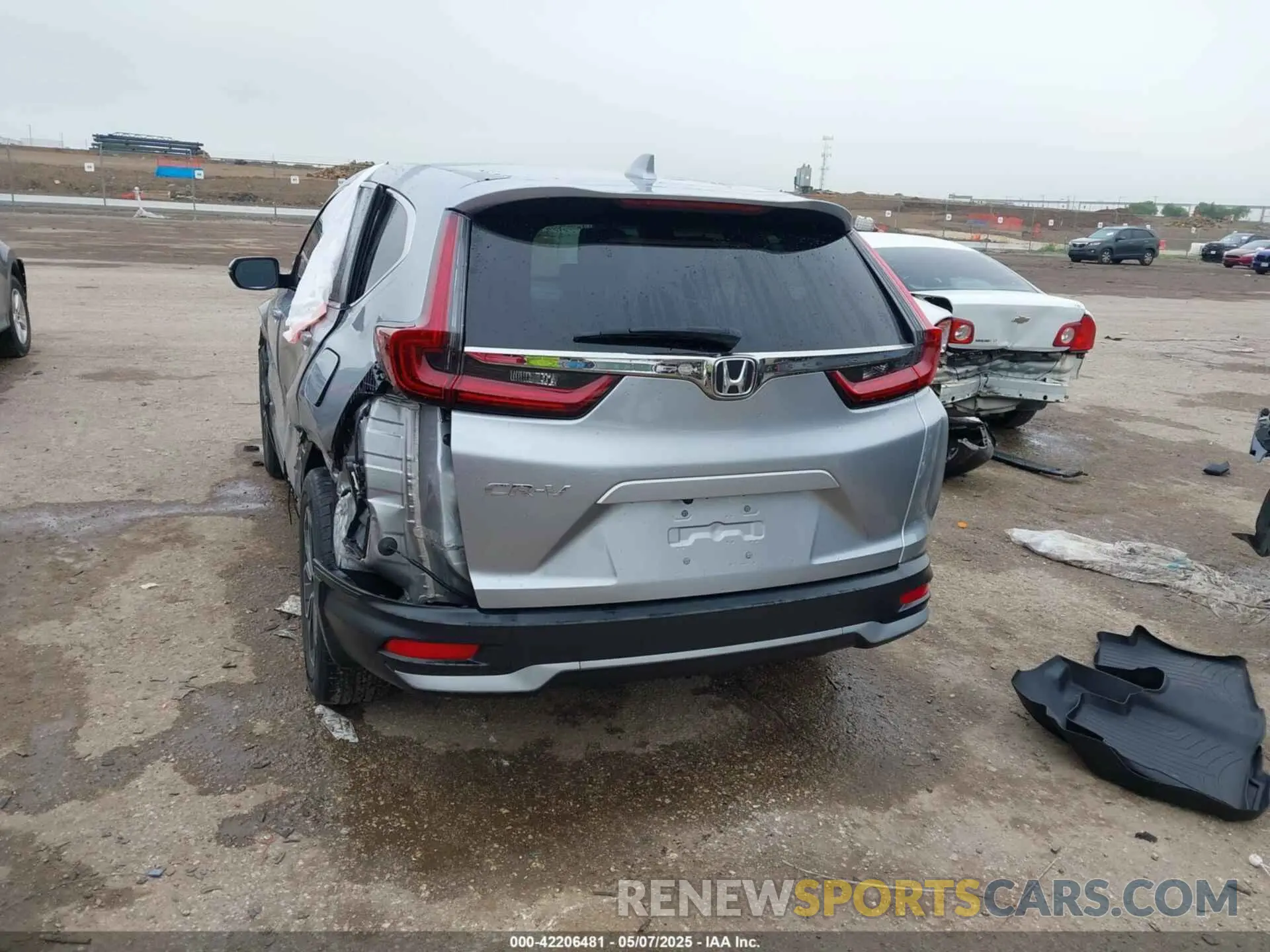 3 Photograph of a damaged car 7FARW1H87LE002747 HONDA CR-V 2020