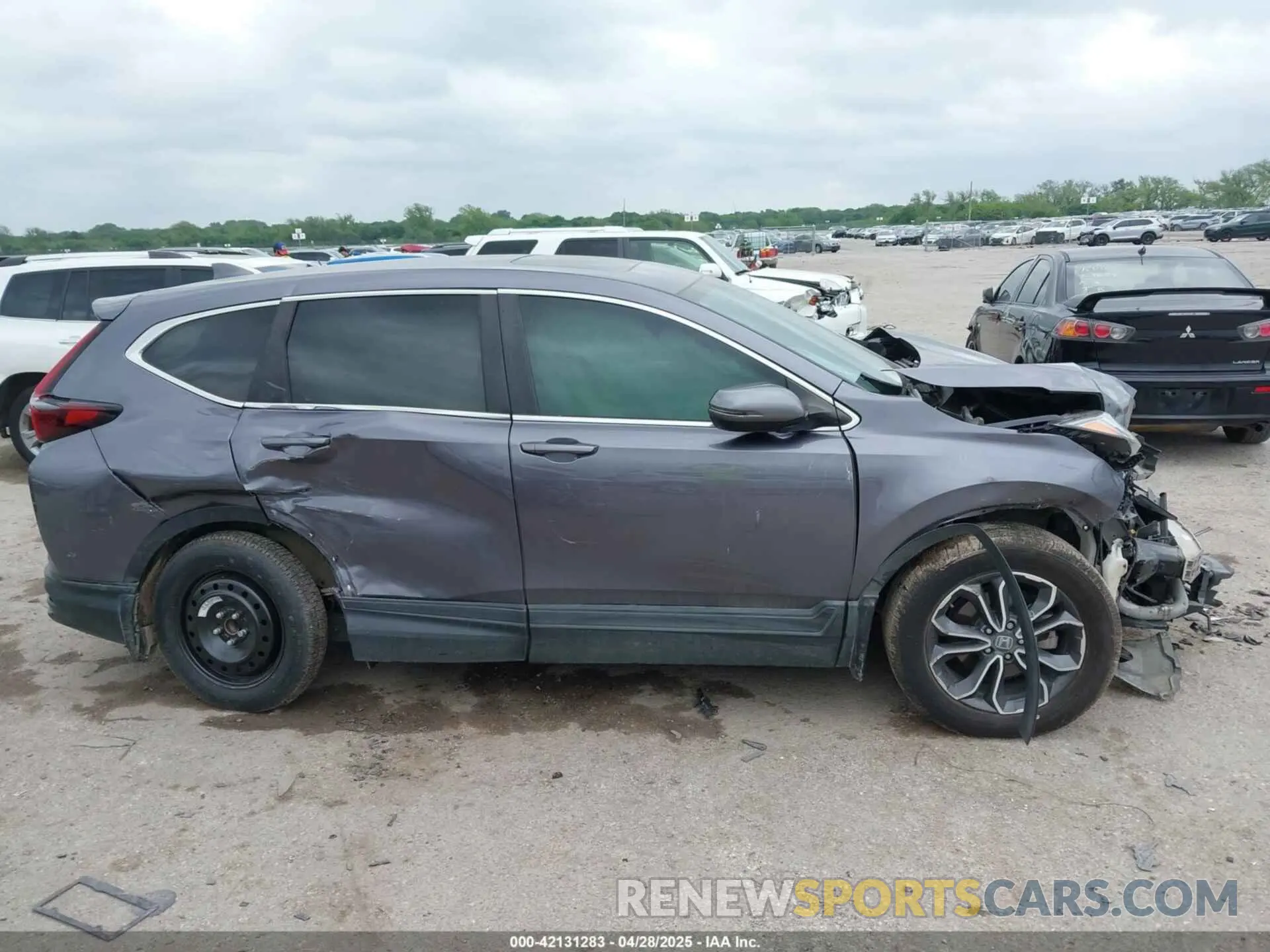 14 Photograph of a damaged car 7FARW1H87LE008872 HONDA CR-V 2020