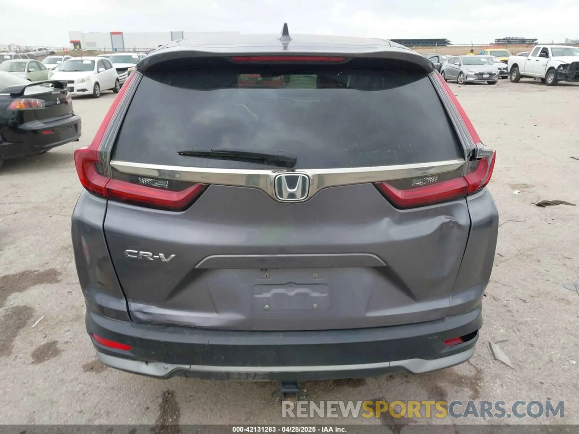 17 Photograph of a damaged car 7FARW1H87LE008872 HONDA CR-V 2020