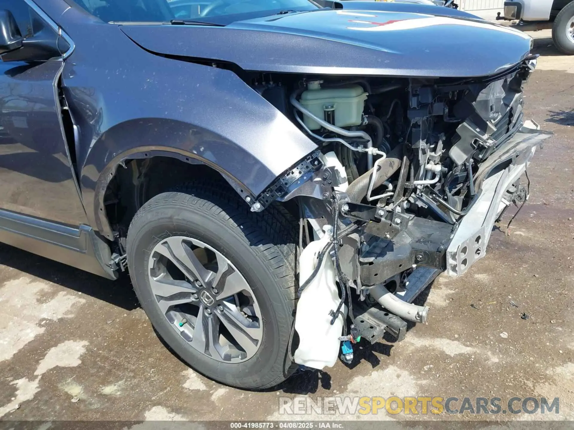 6 Photograph of a damaged car 7FARW2H26LE007147 HONDA CR-V 2020