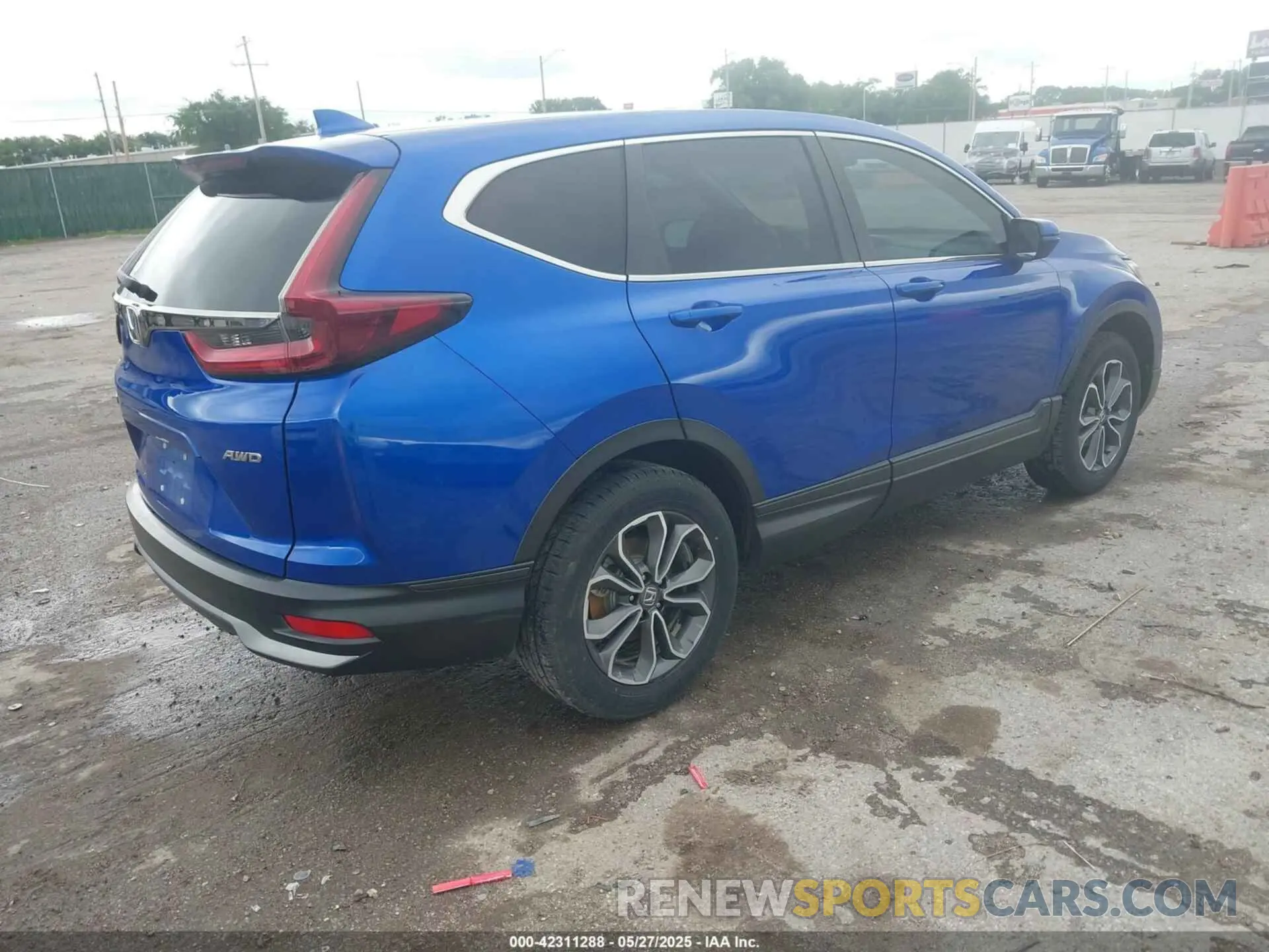4 Photograph of a damaged car 7FARW2H52LE011190 HONDA CR-V 2020