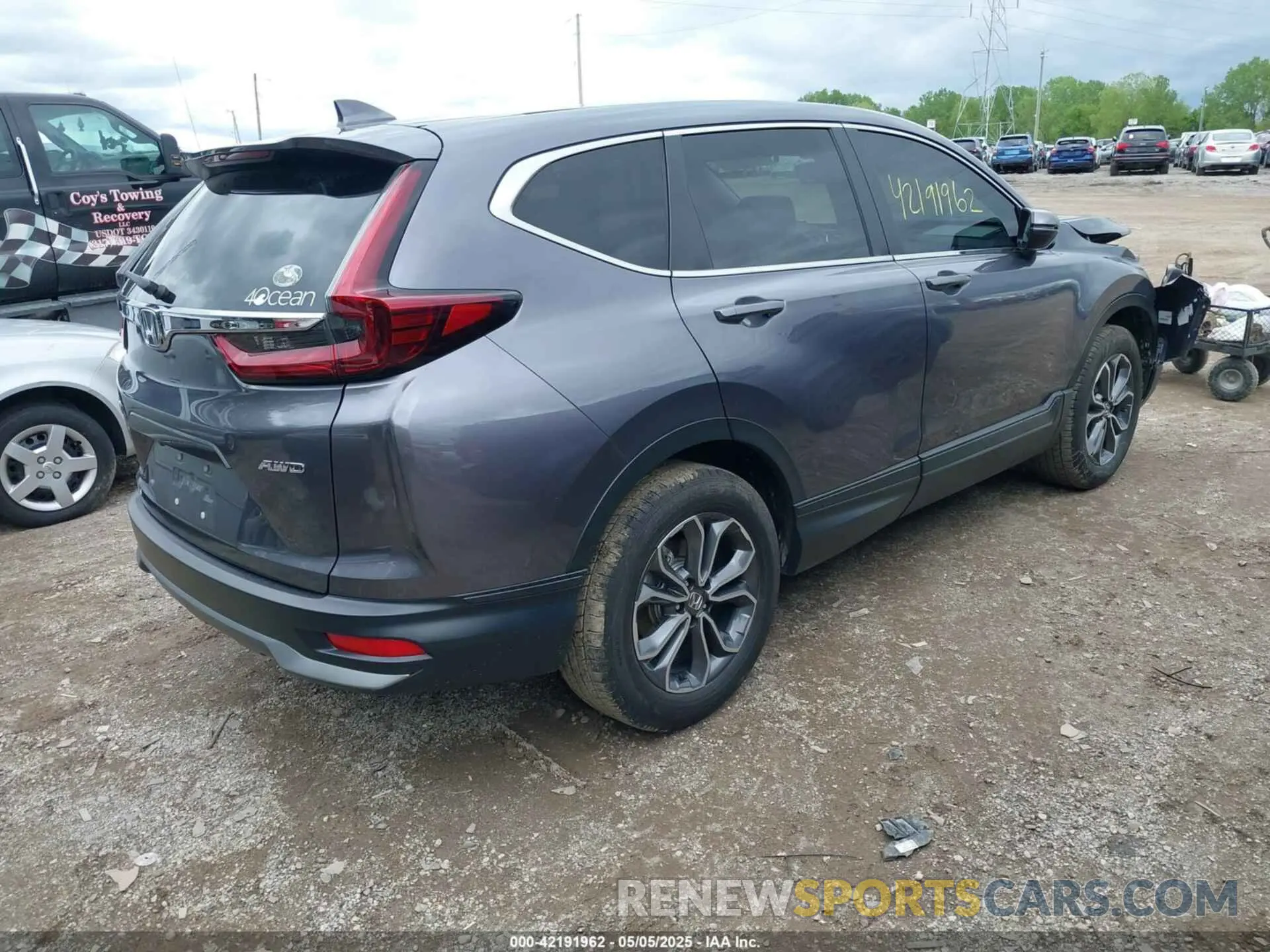 4 Photograph of a damaged car 7FARW2H59LE016774 HONDA CR-V 2020