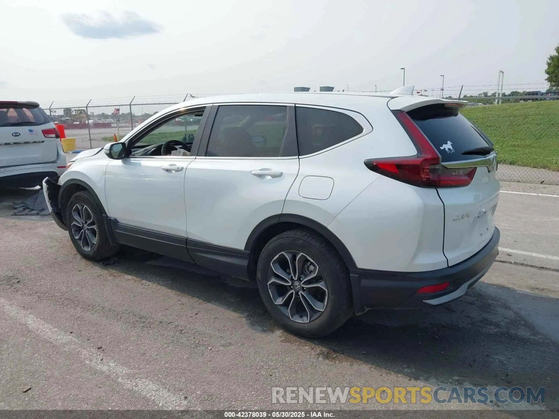 14 Photograph of a damaged car 7FARW2H59LE022784 HONDA CR-V 2020